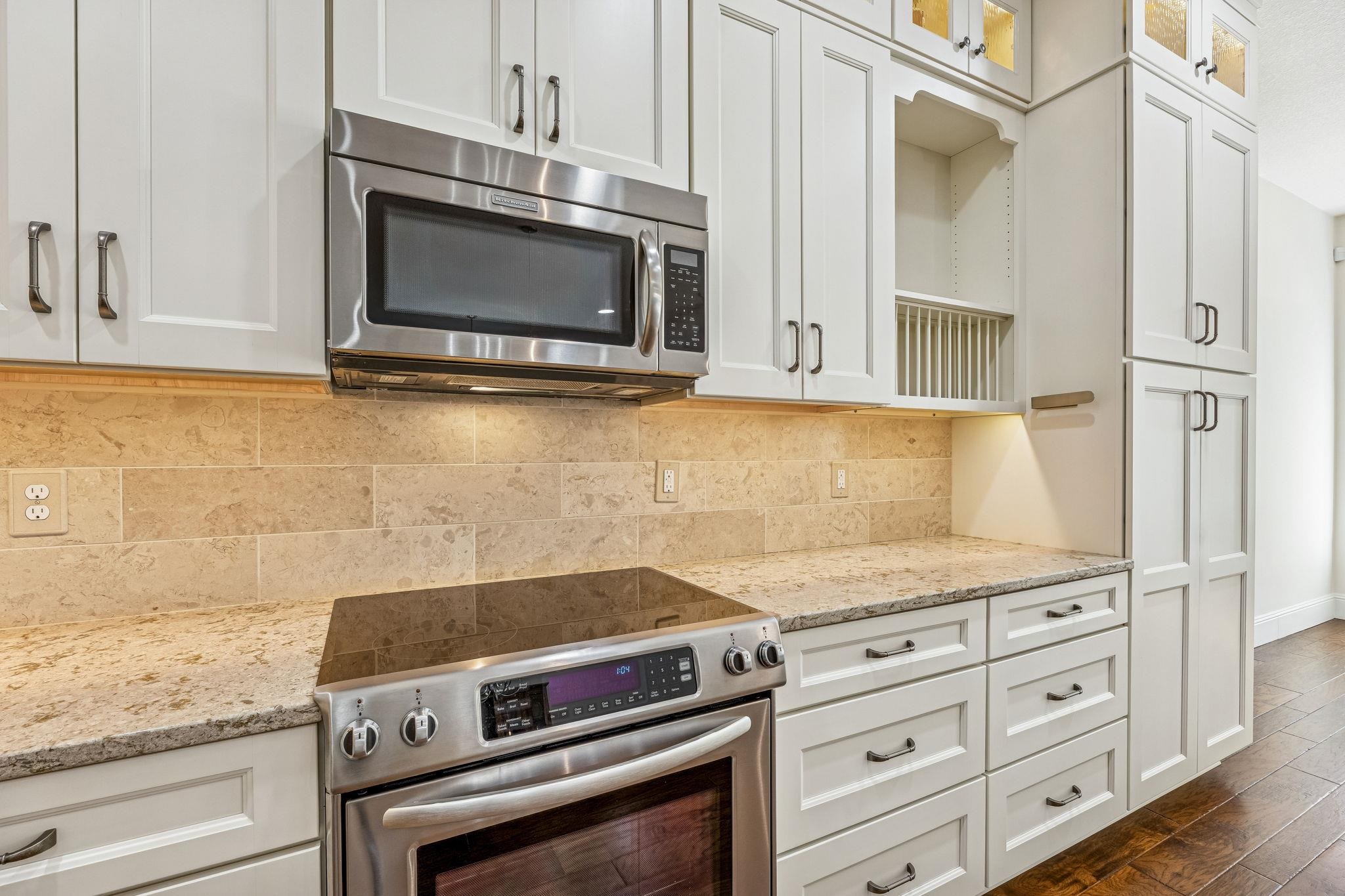 Image 22 of 69 For 909 Sandy Beach Cir