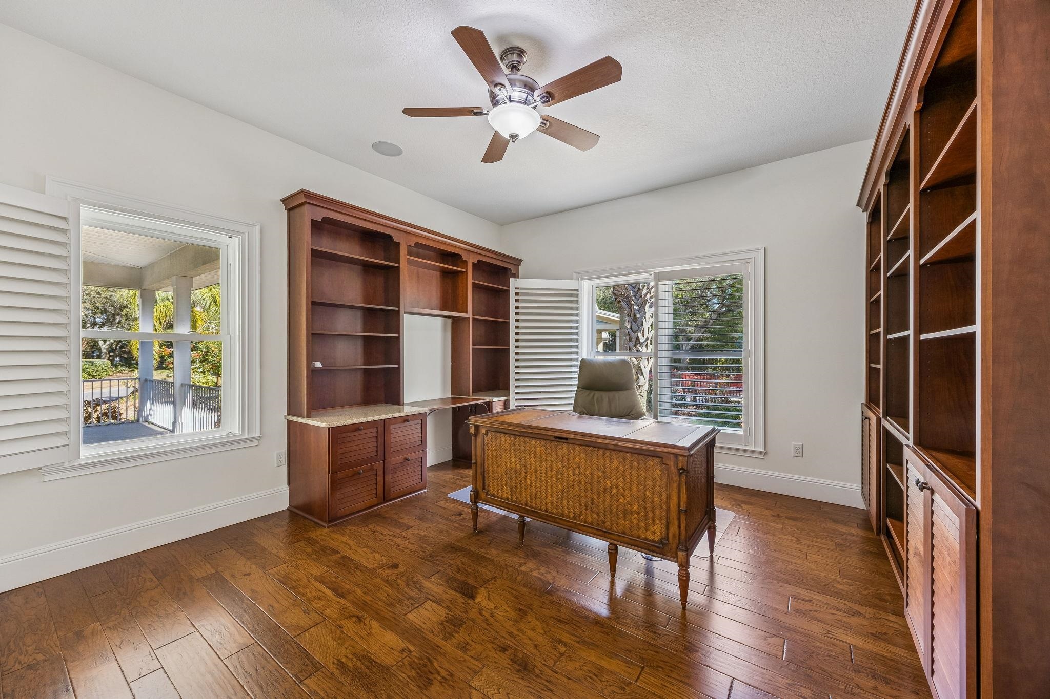 Image 46 of 69 For 909 Sandy Beach Cir