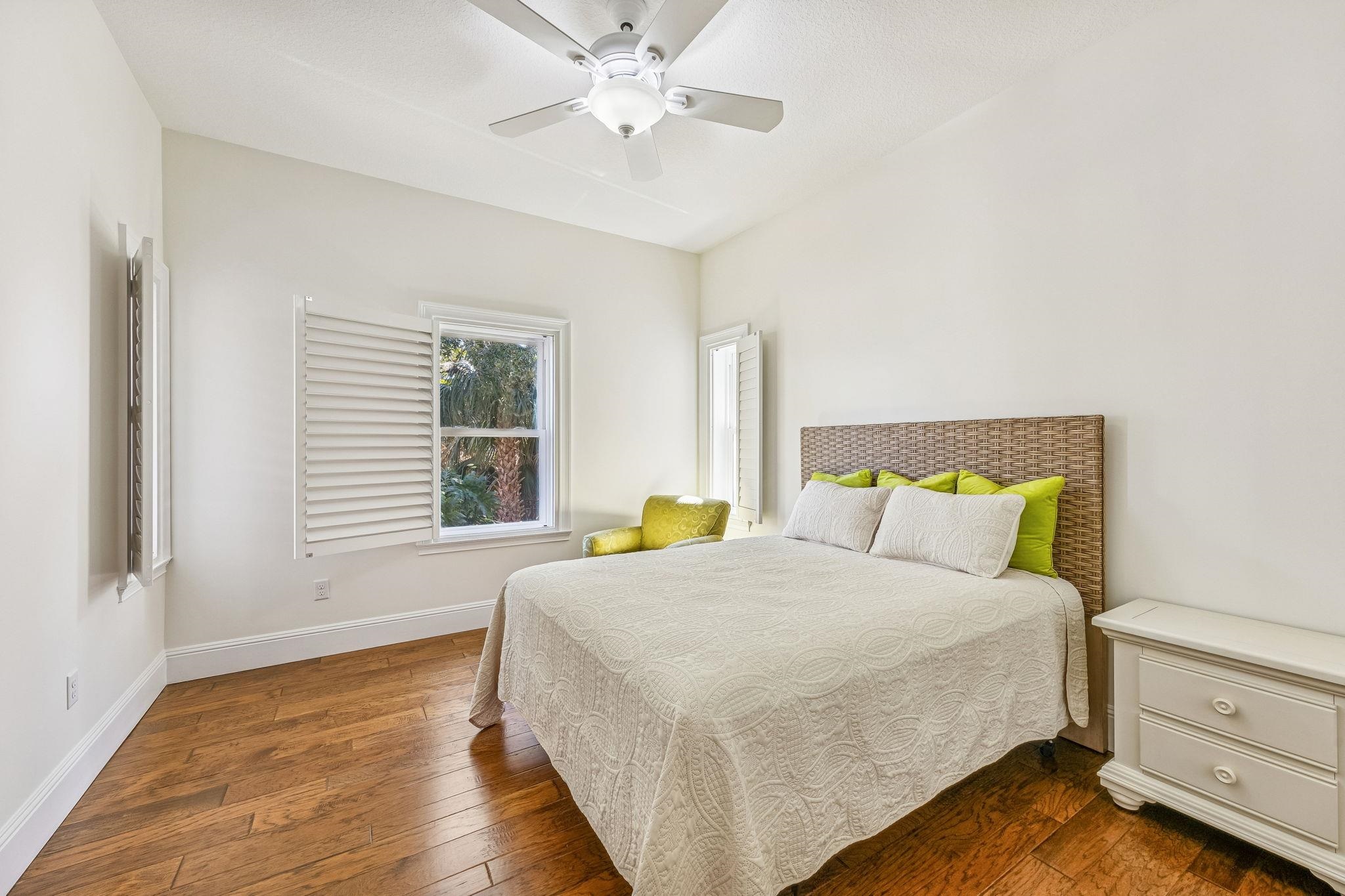 Image 48 of 69 For 909 Sandy Beach Cir