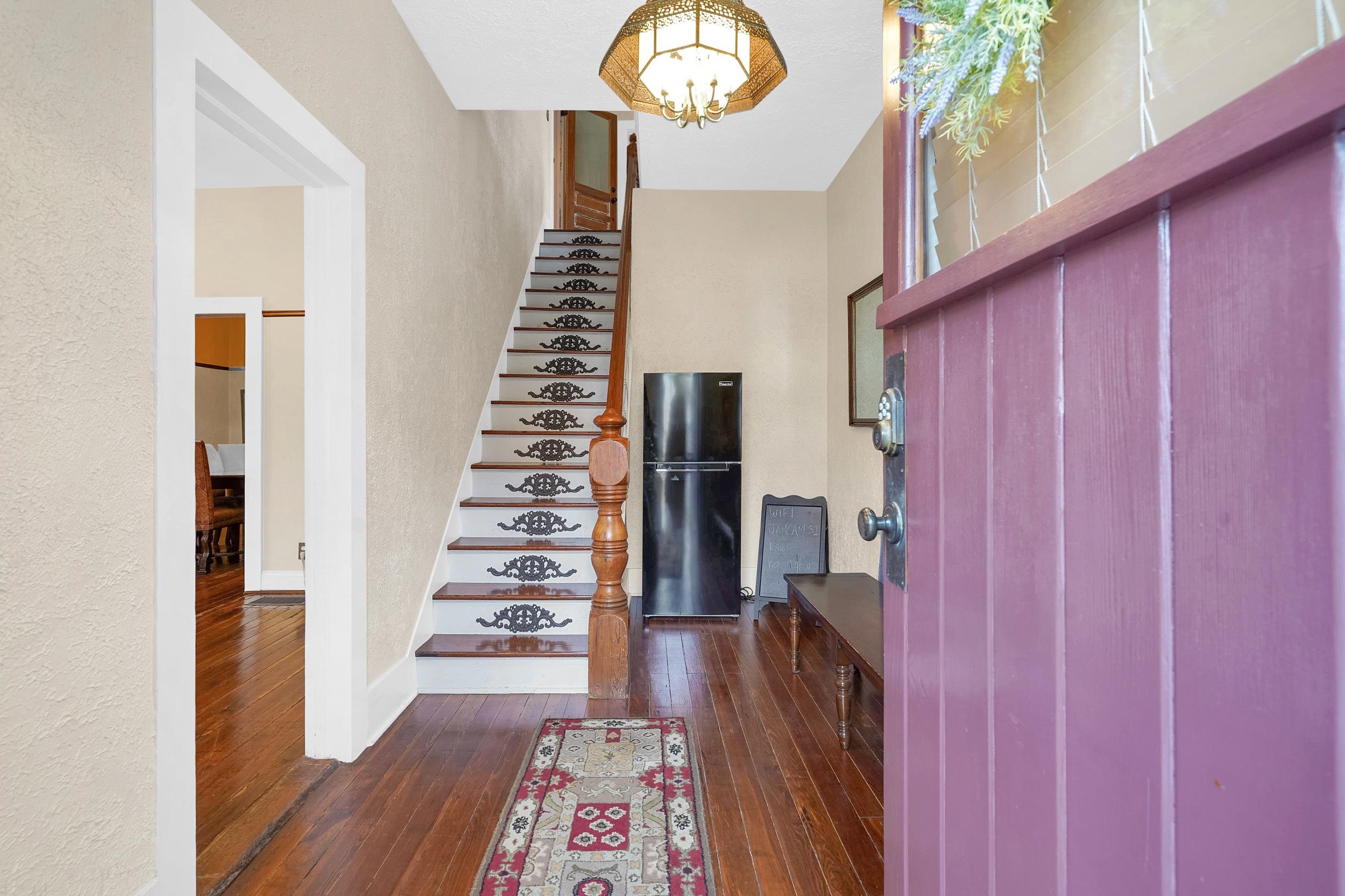 Image 13 of 67 For 31 Sanford Street