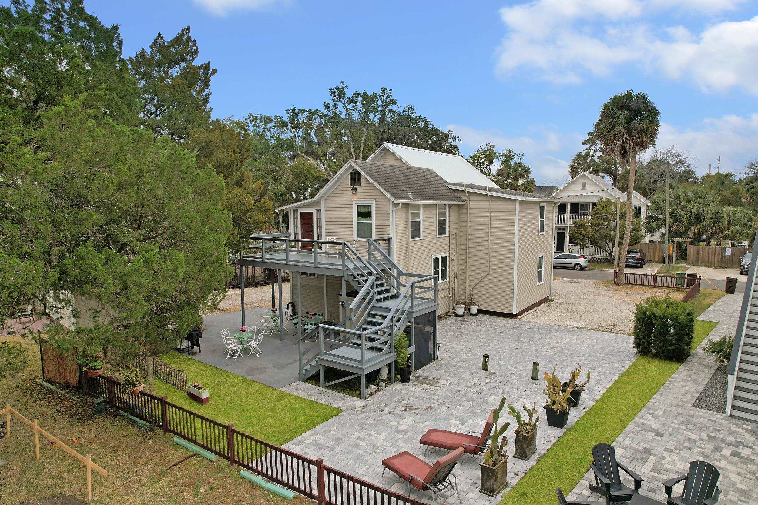 Image 2 of 67 For 31 Sanford Street