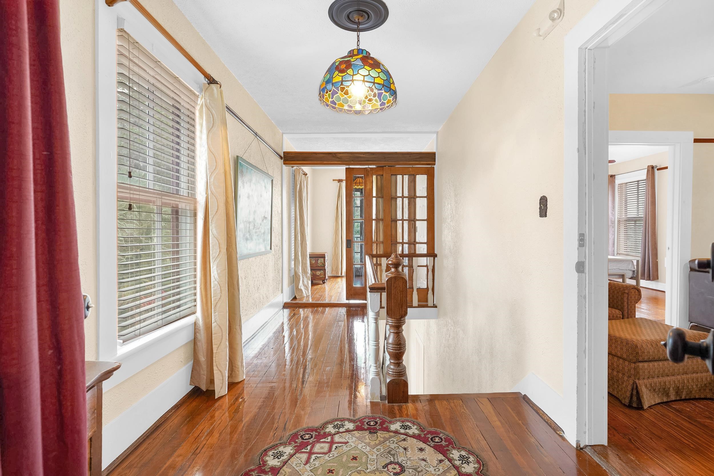 Image 31 of 67 For 31 Sanford Street