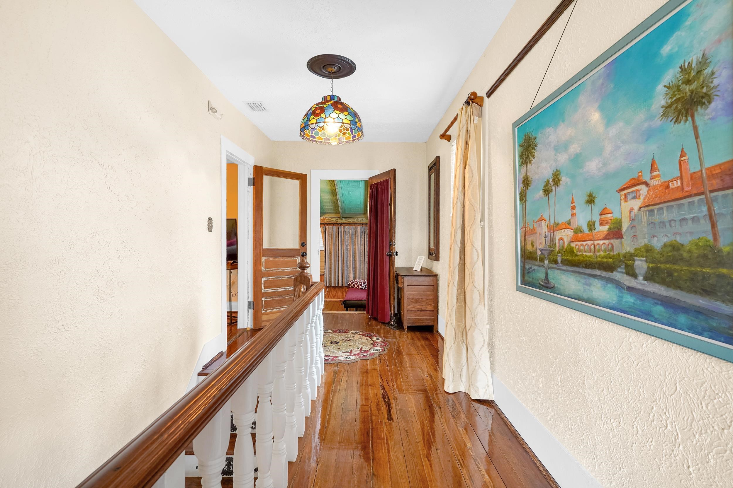 Image 33 of 67 For 31 Sanford Street