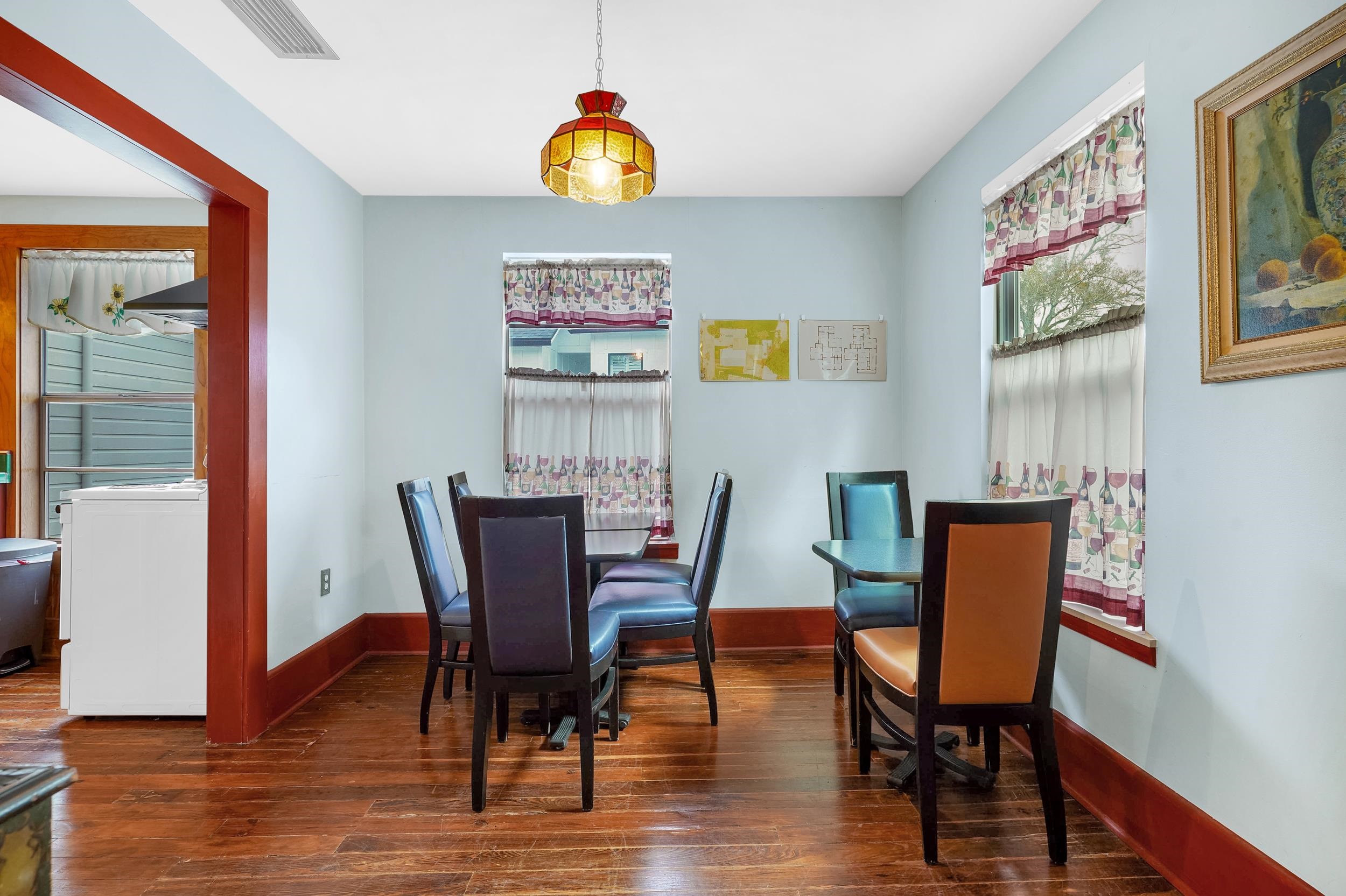 Image 46 of 67 For 31 Sanford Street