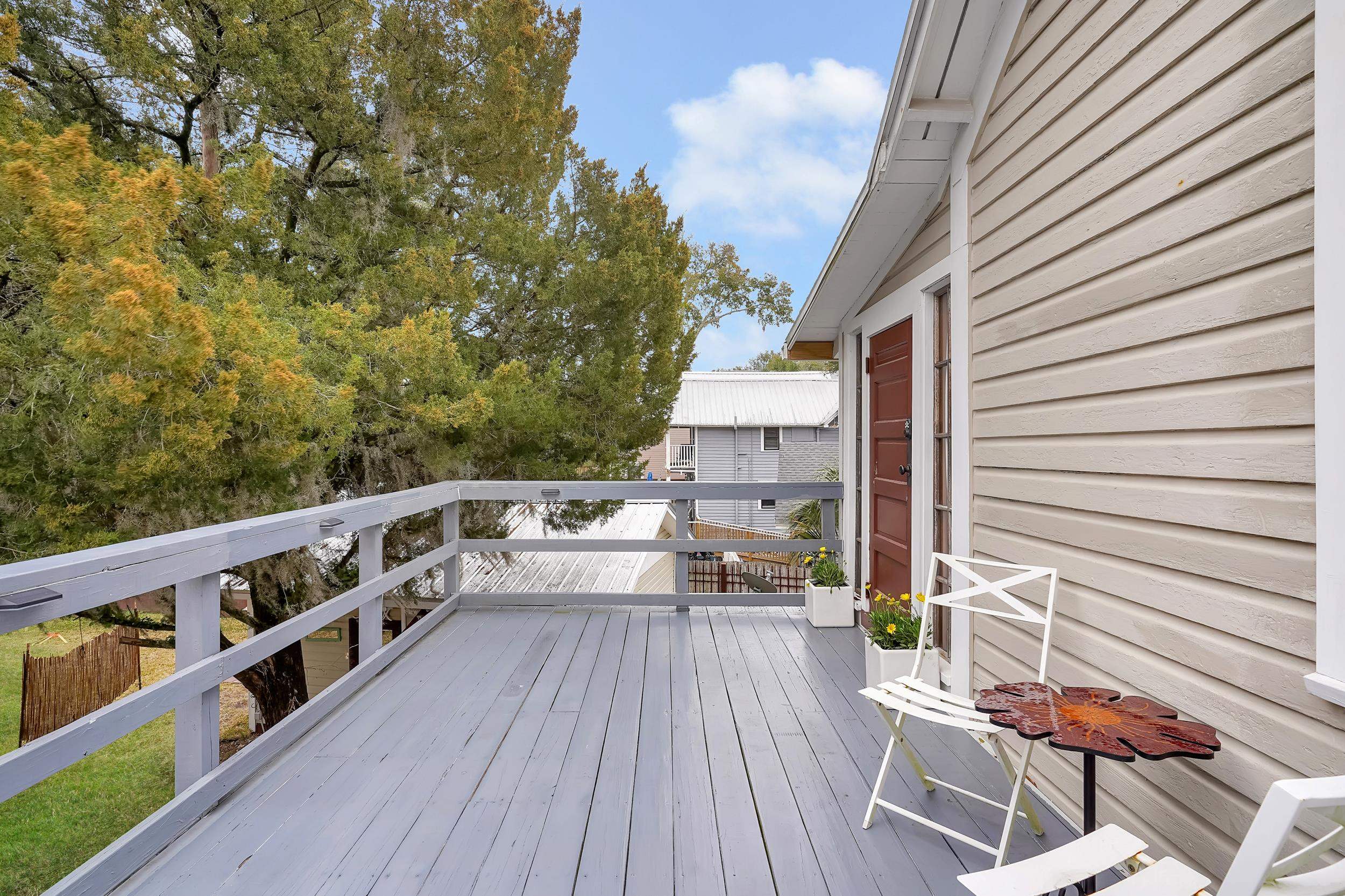 Image 49 of 67 For 31 Sanford Street