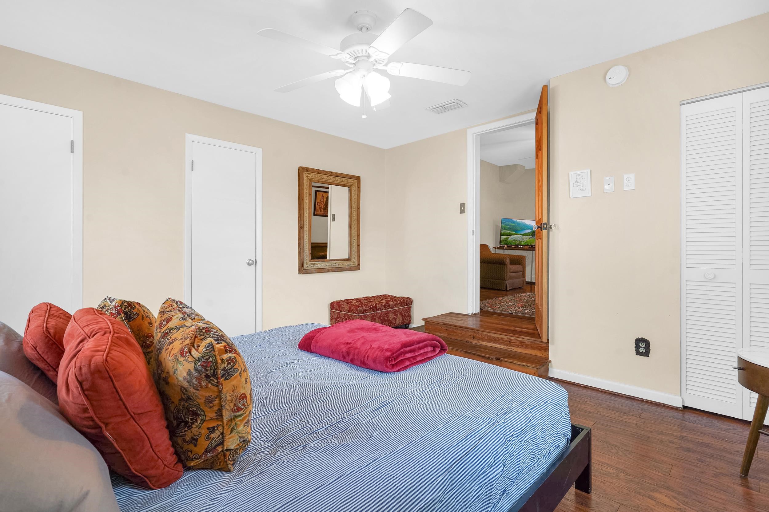 Image 51 of 67 For 31 Sanford Street