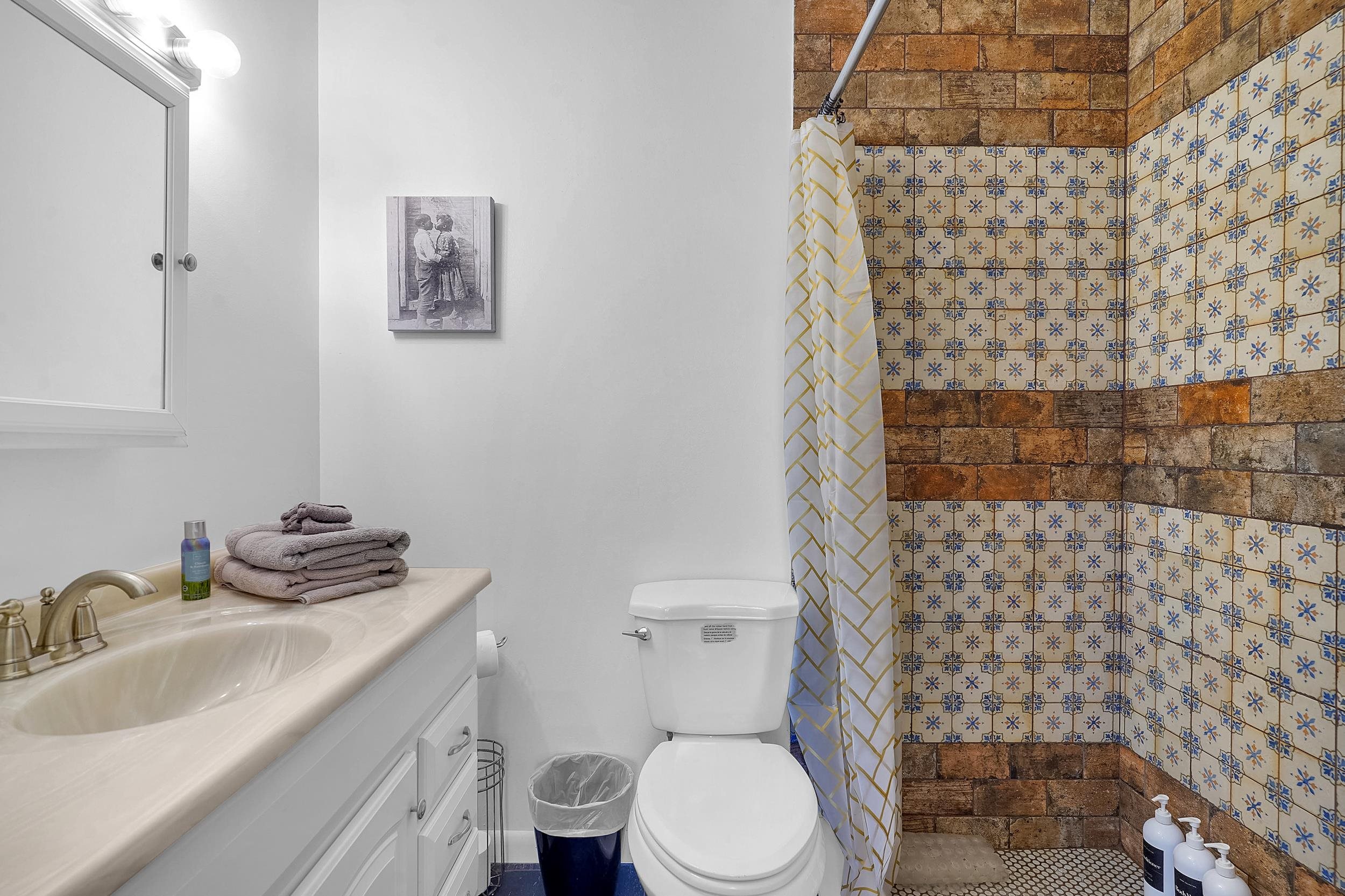 Image 52 of 67 For 31 Sanford Street