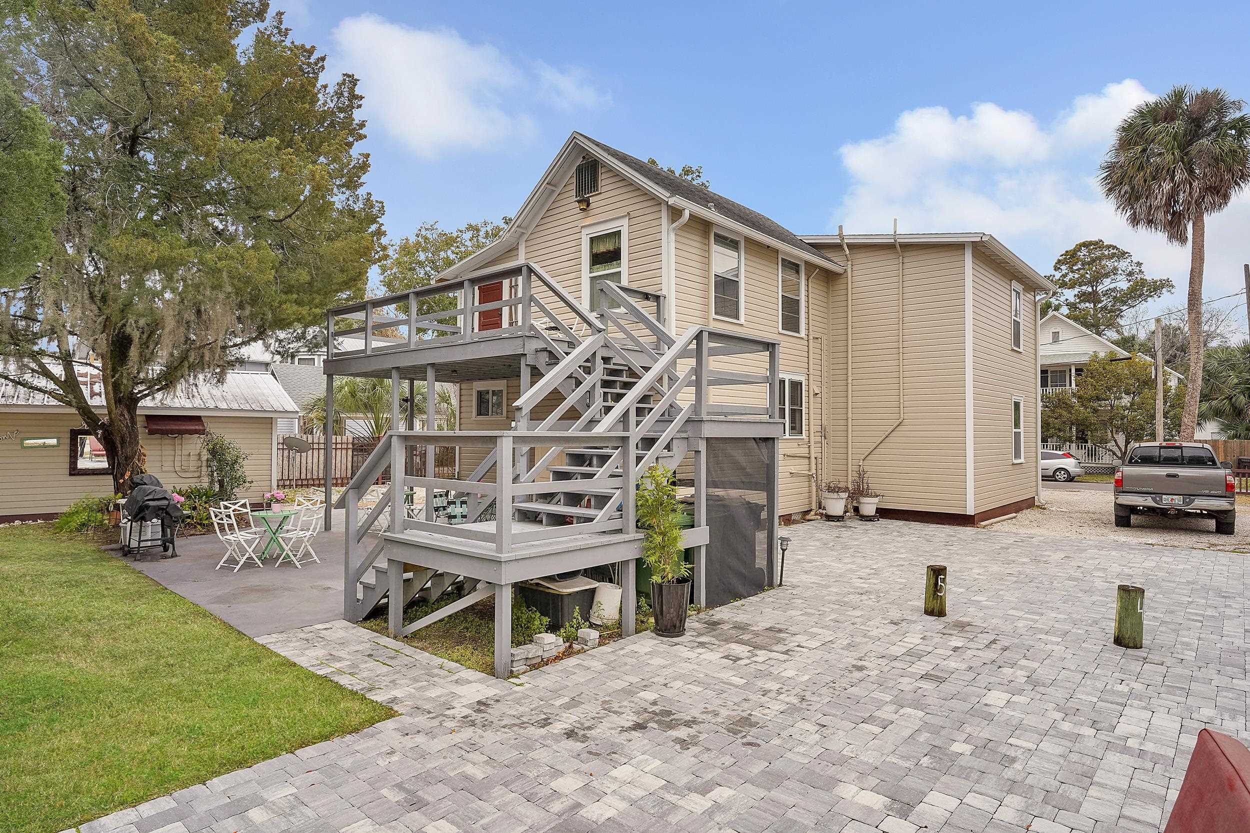 Image 56 of 67 For 31 Sanford Street