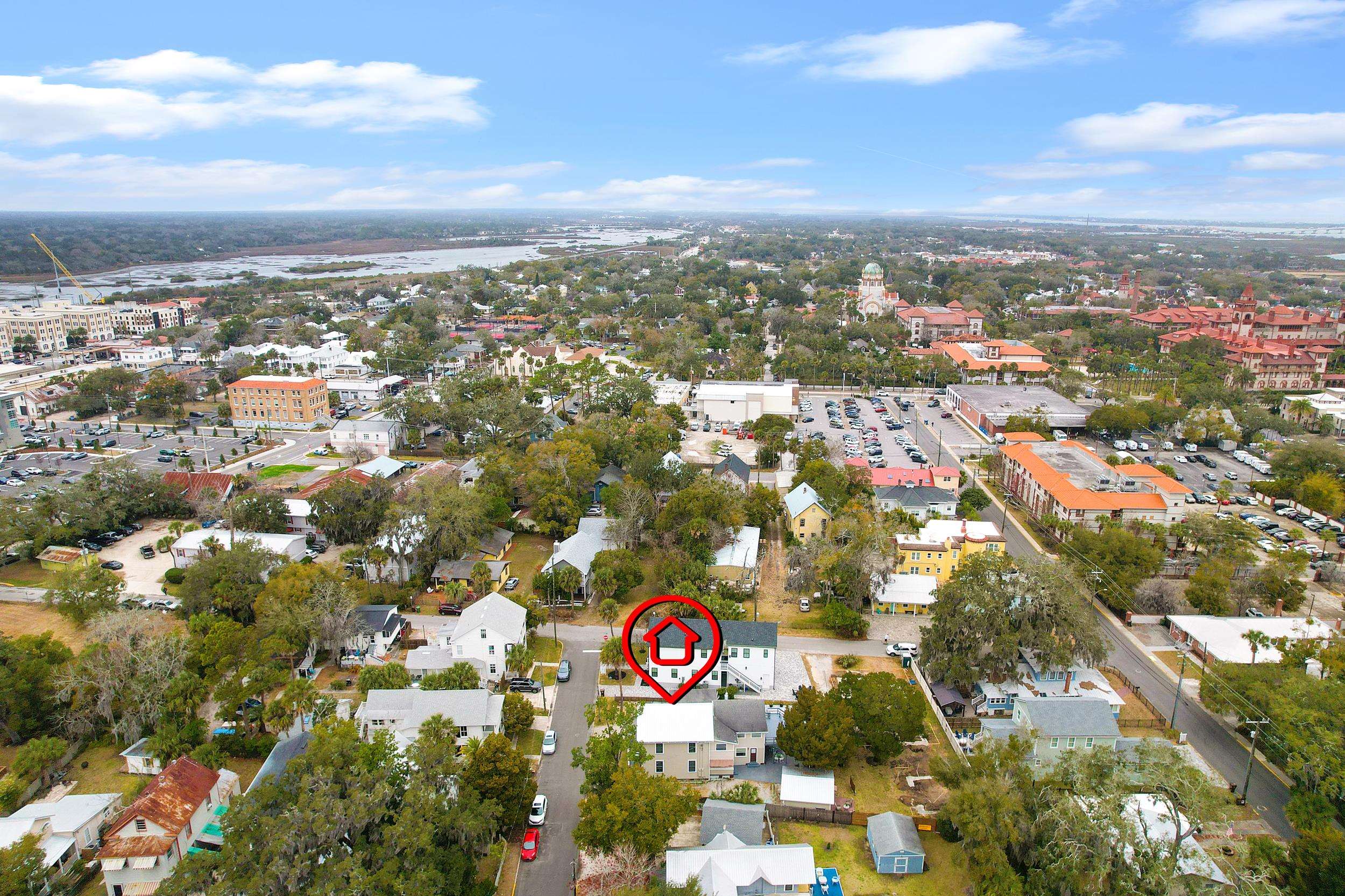 Image 9 of 67 For 31 Sanford Street