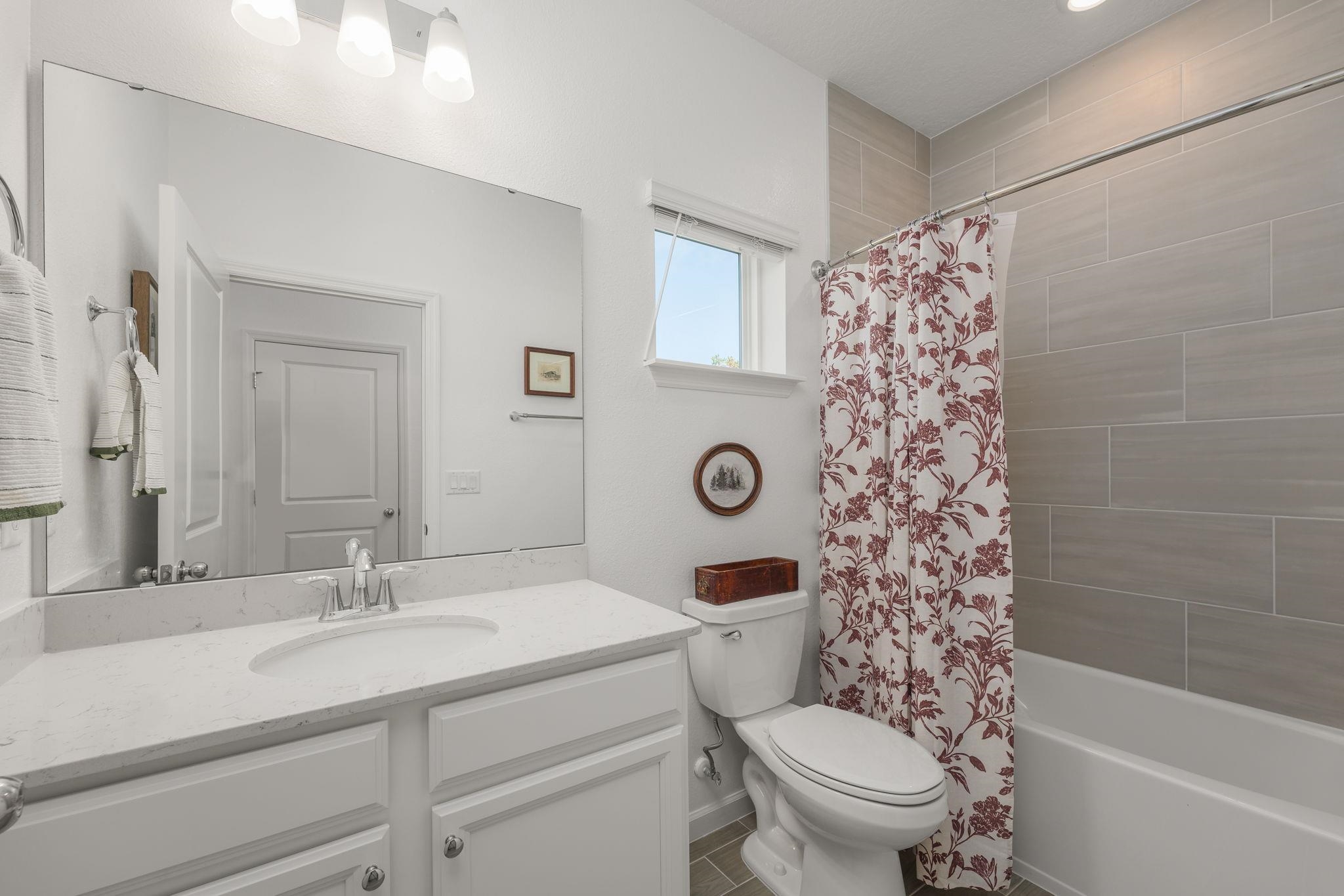 Image 10 of 43 For 28 Seasons Court