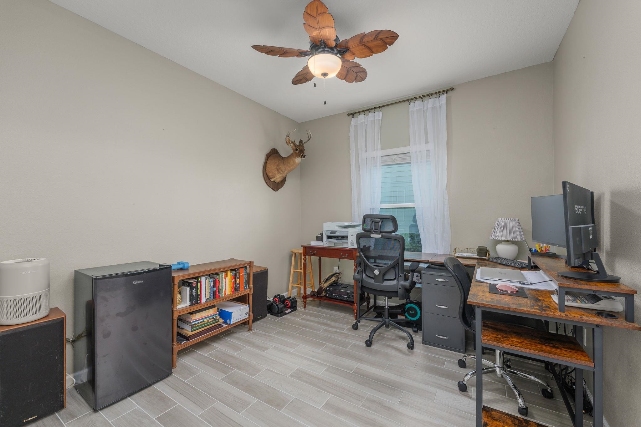 Image 14 of 43 For 28 Seasons Court