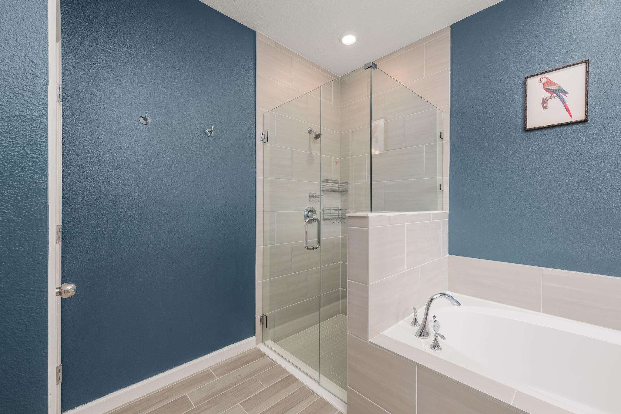 Image 30 of 43 For 28 Seasons Court