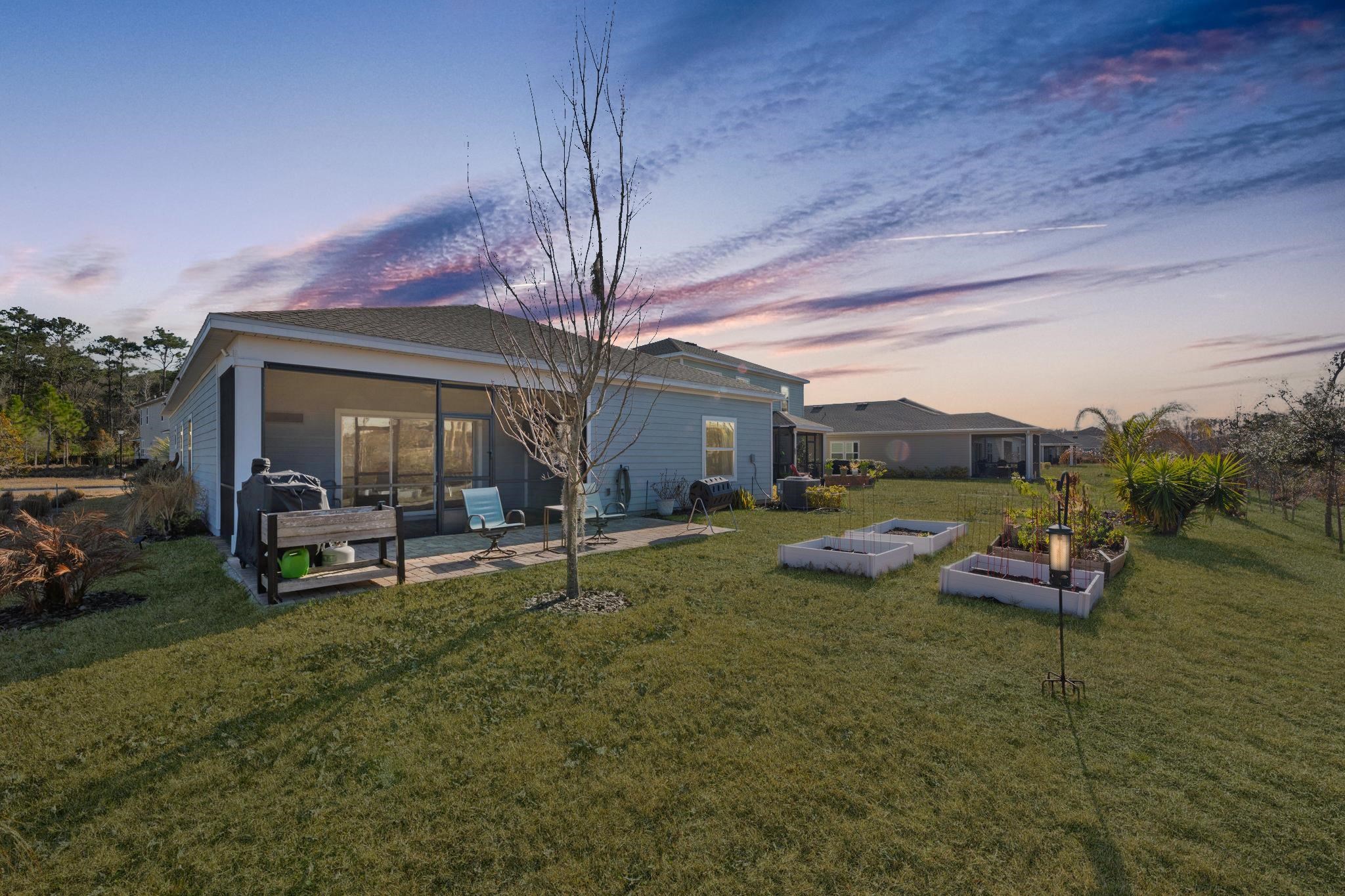 Image 41 of 43 For 28 Seasons Court