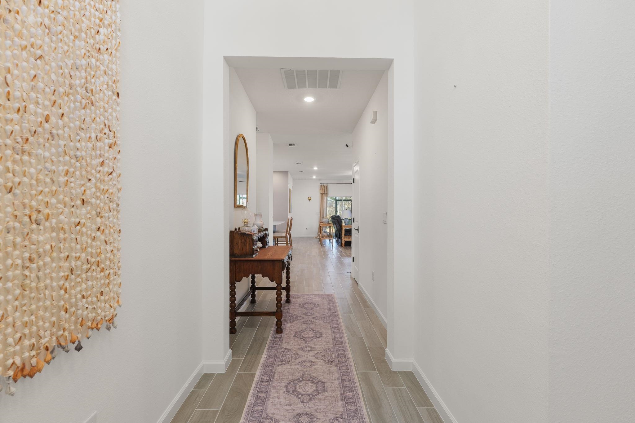 Image 7 of 43 For 28 Seasons Court