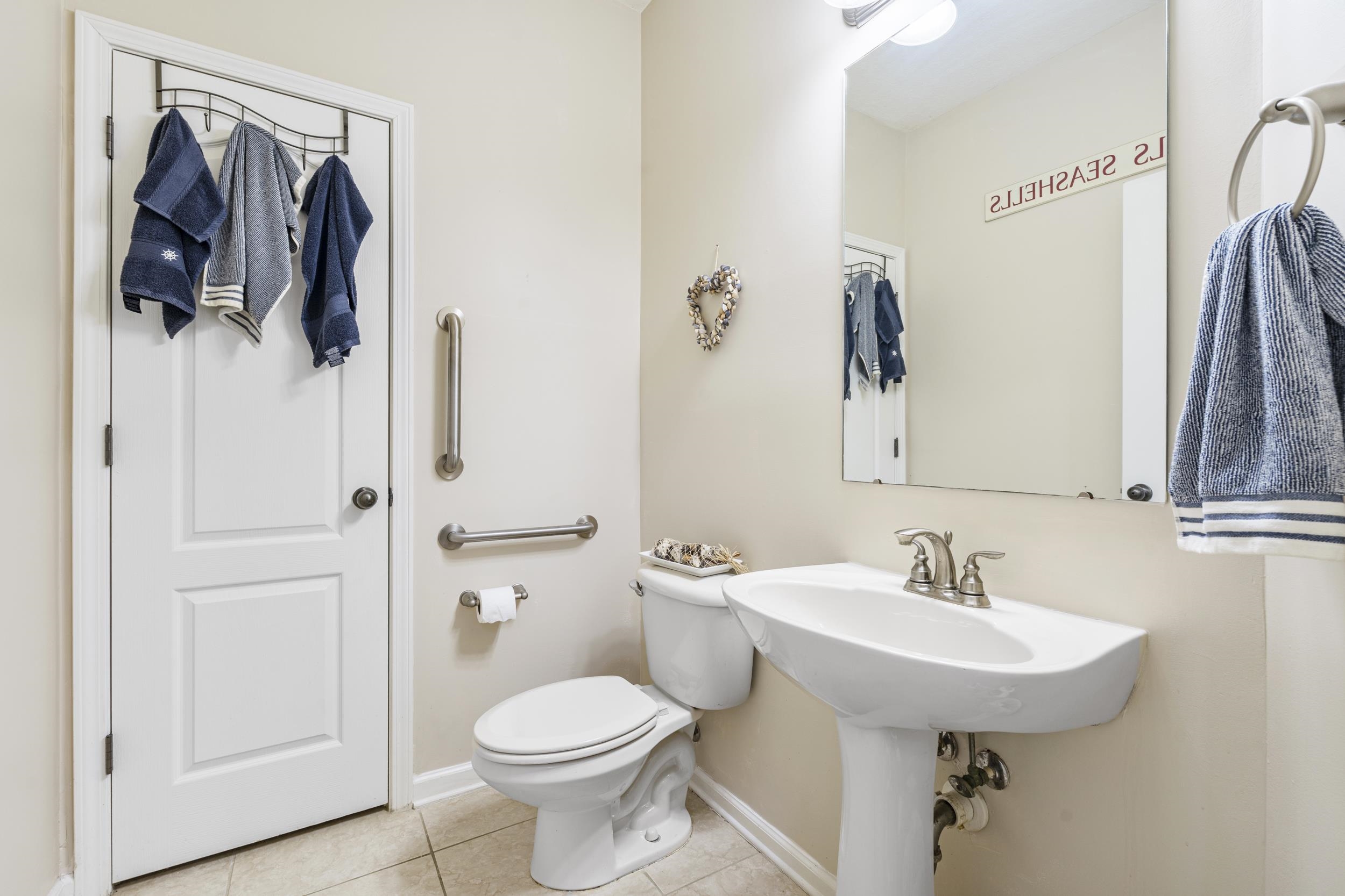 Image 14 of 38 For 110 Magnolia Crossing Pt Unit 1901  1901