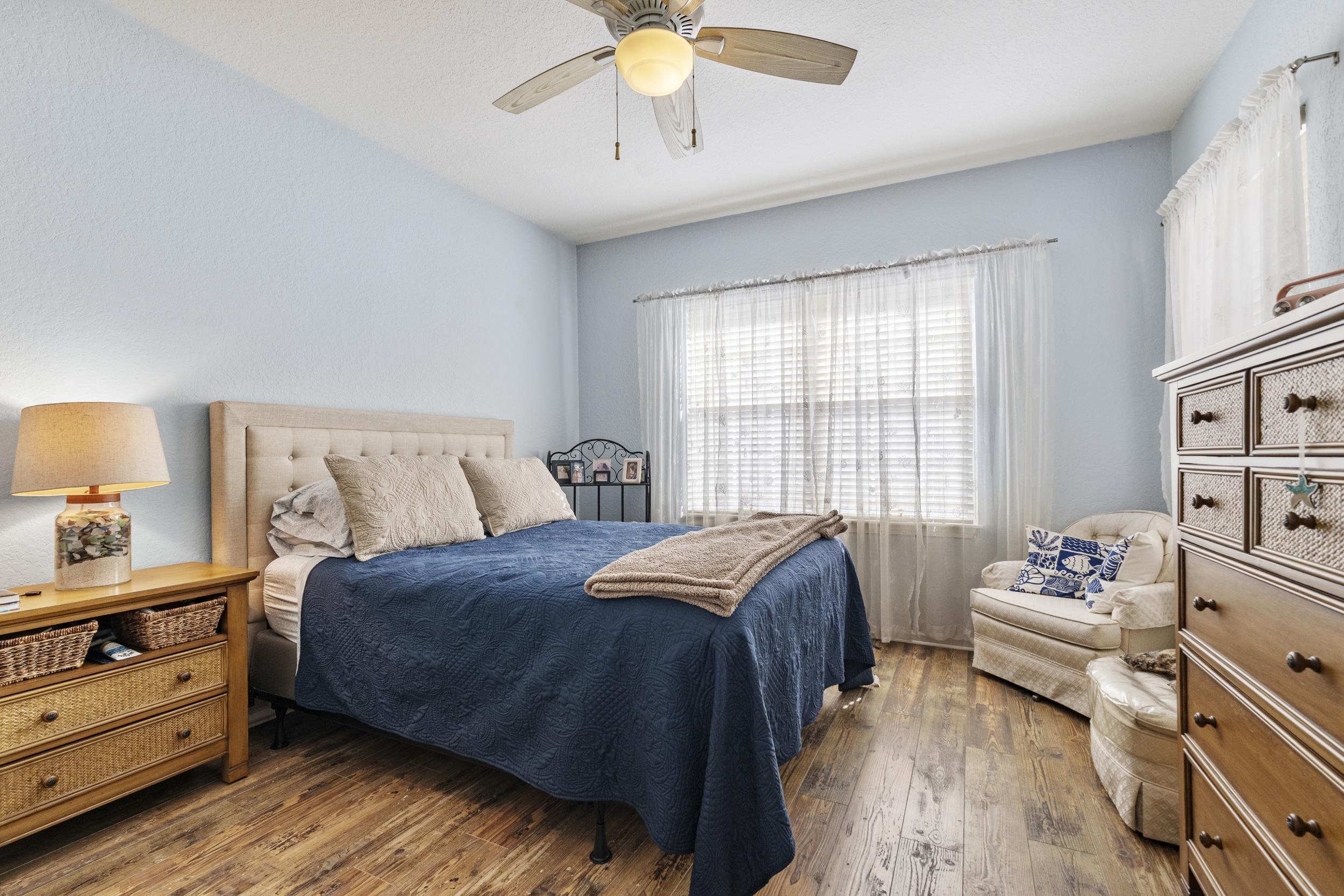 Image 17 of 38 For 110 Magnolia Crossing Pt Unit 1901  1901