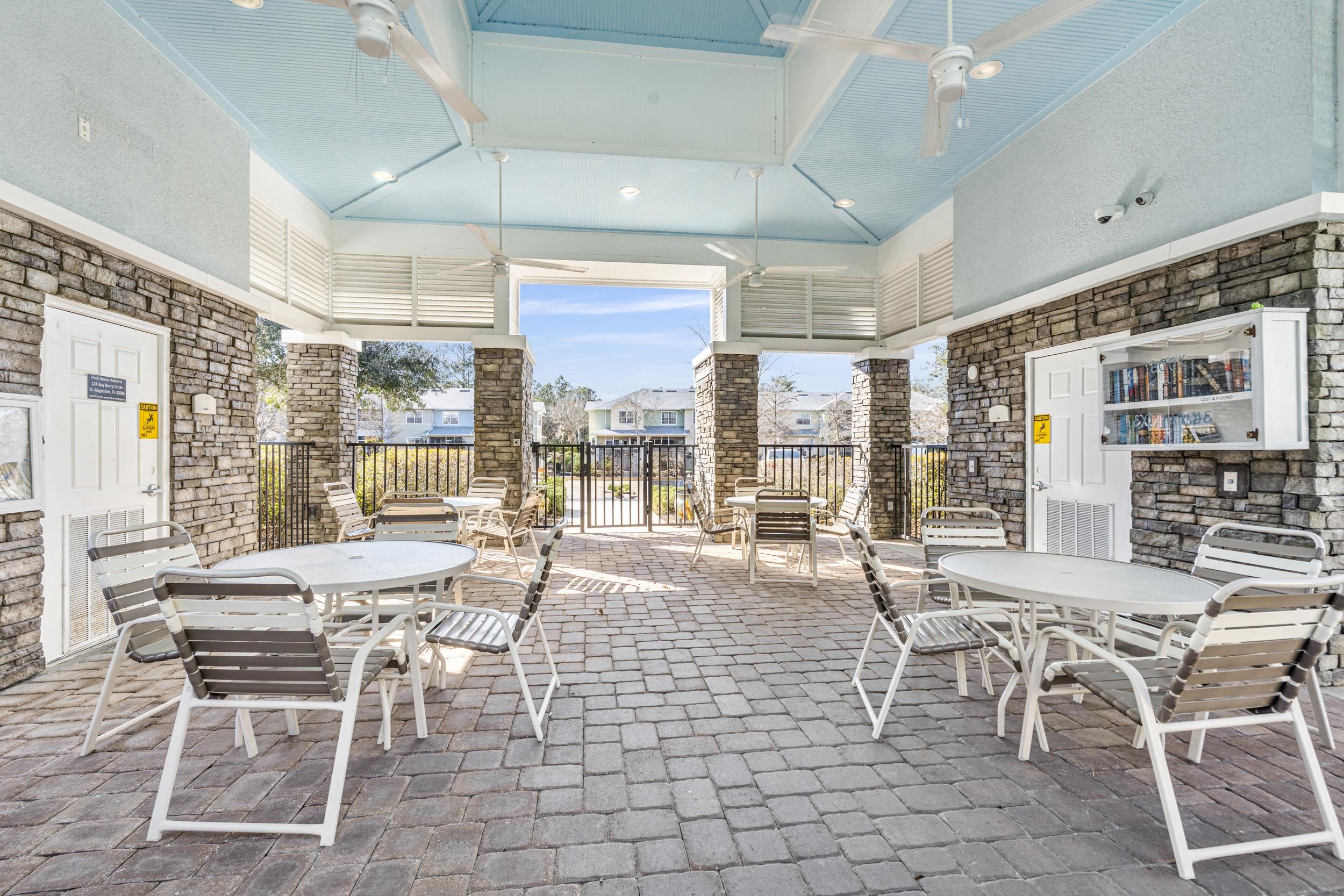 Image 32 of 38 For 110 Magnolia Crossing Pt Unit 1901  1901