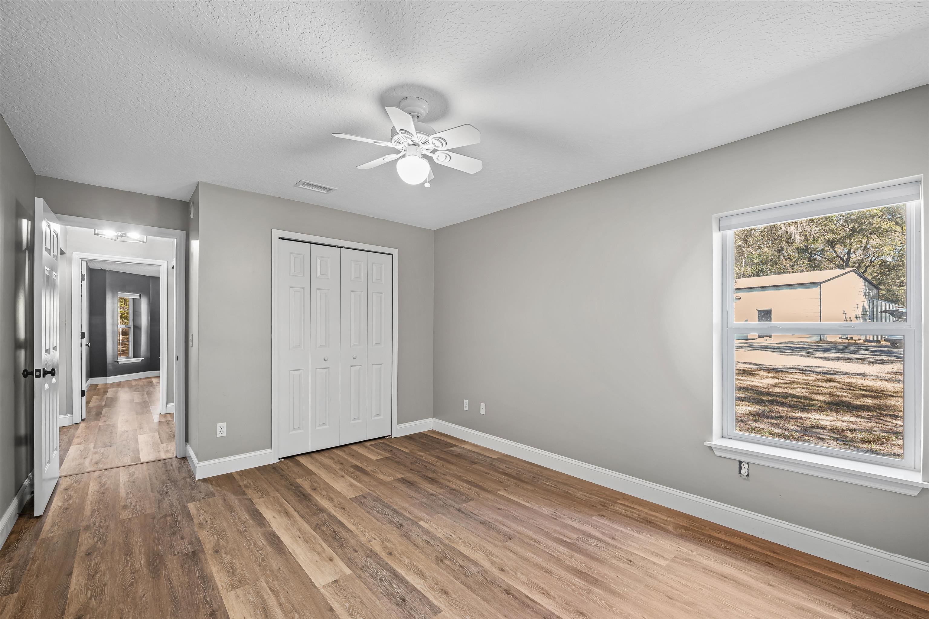 Image 26 of 68 For 2950 Kings Rd