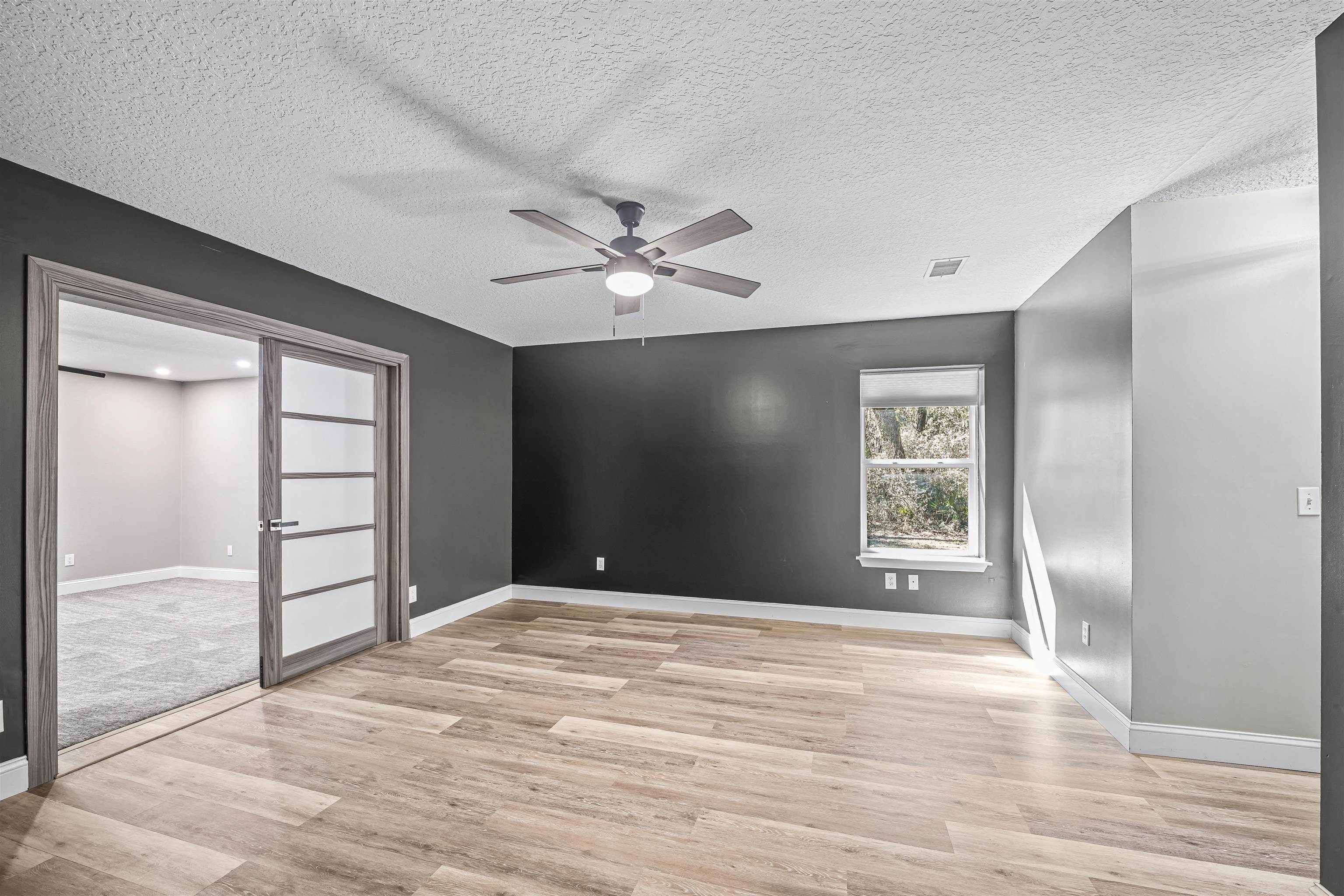 Image 36 of 68 For 2950 Kings Rd