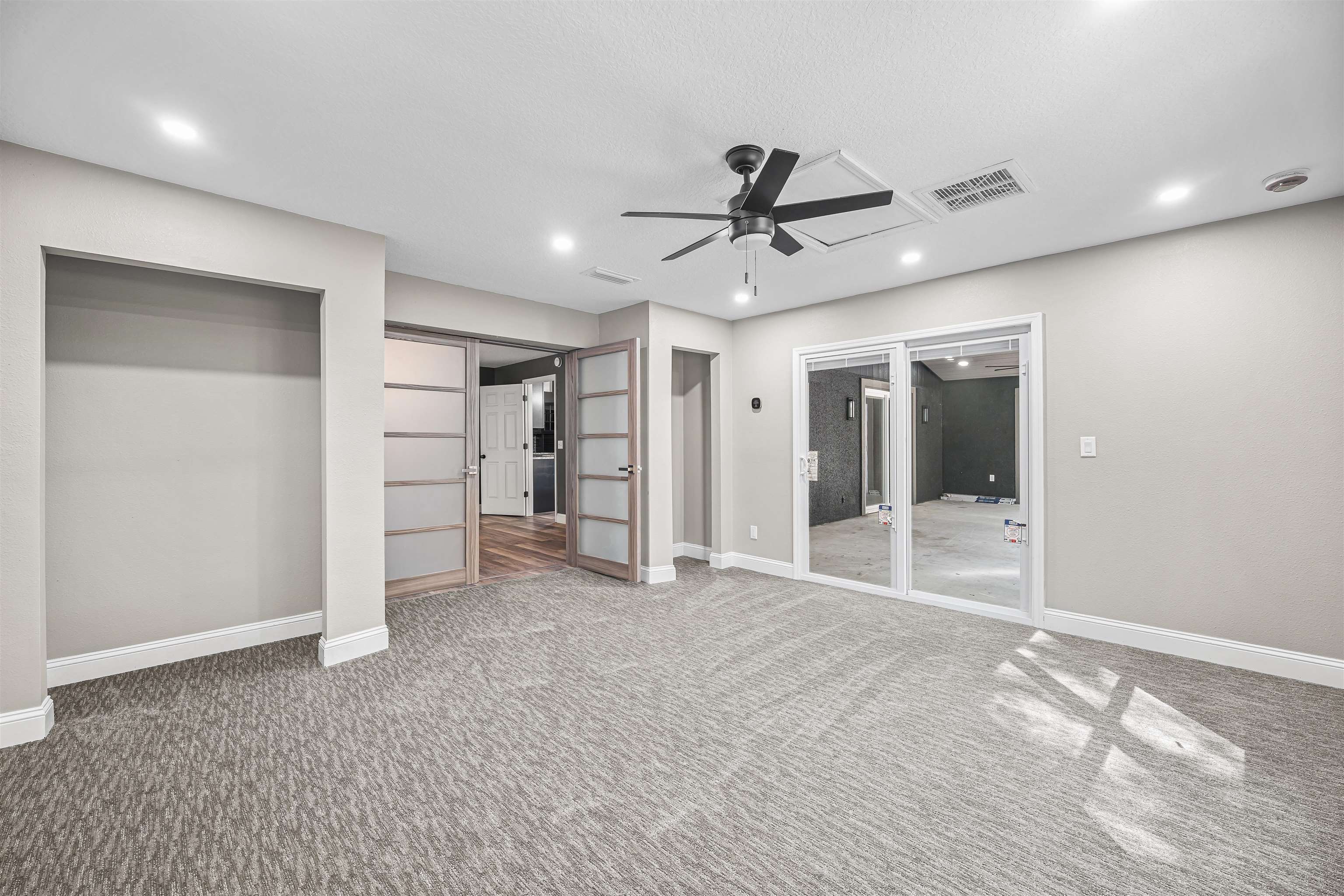 Image 40 of 68 For 2950 Kings Rd