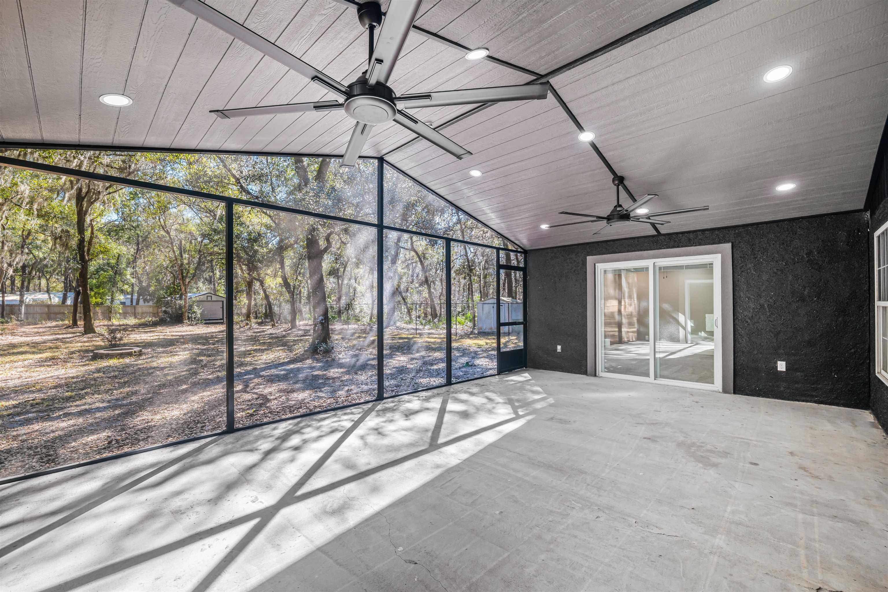 Image 6 of 68 For 2950 Kings Rd