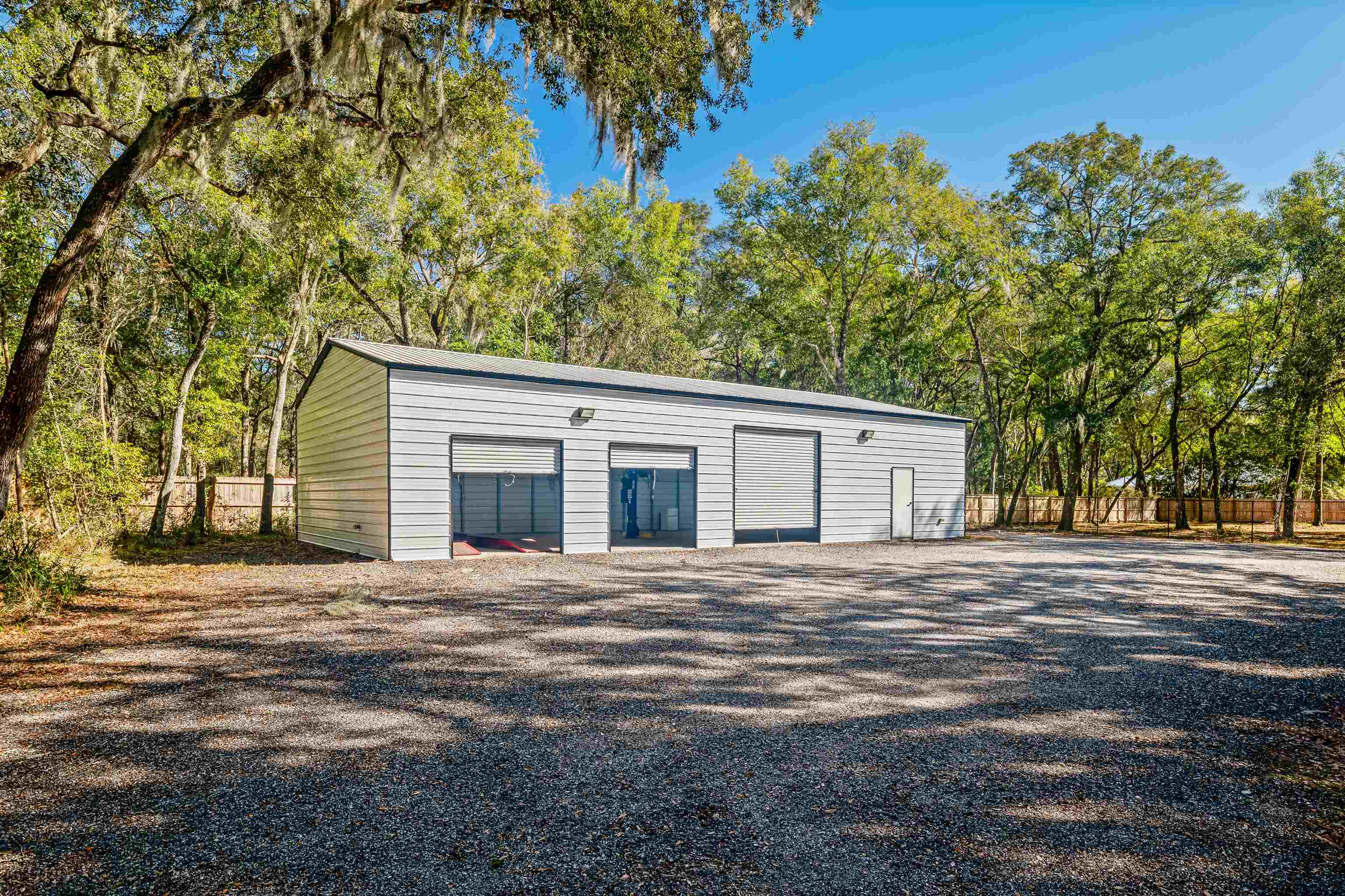 Image 9 of 68 For 2950 Kings Rd