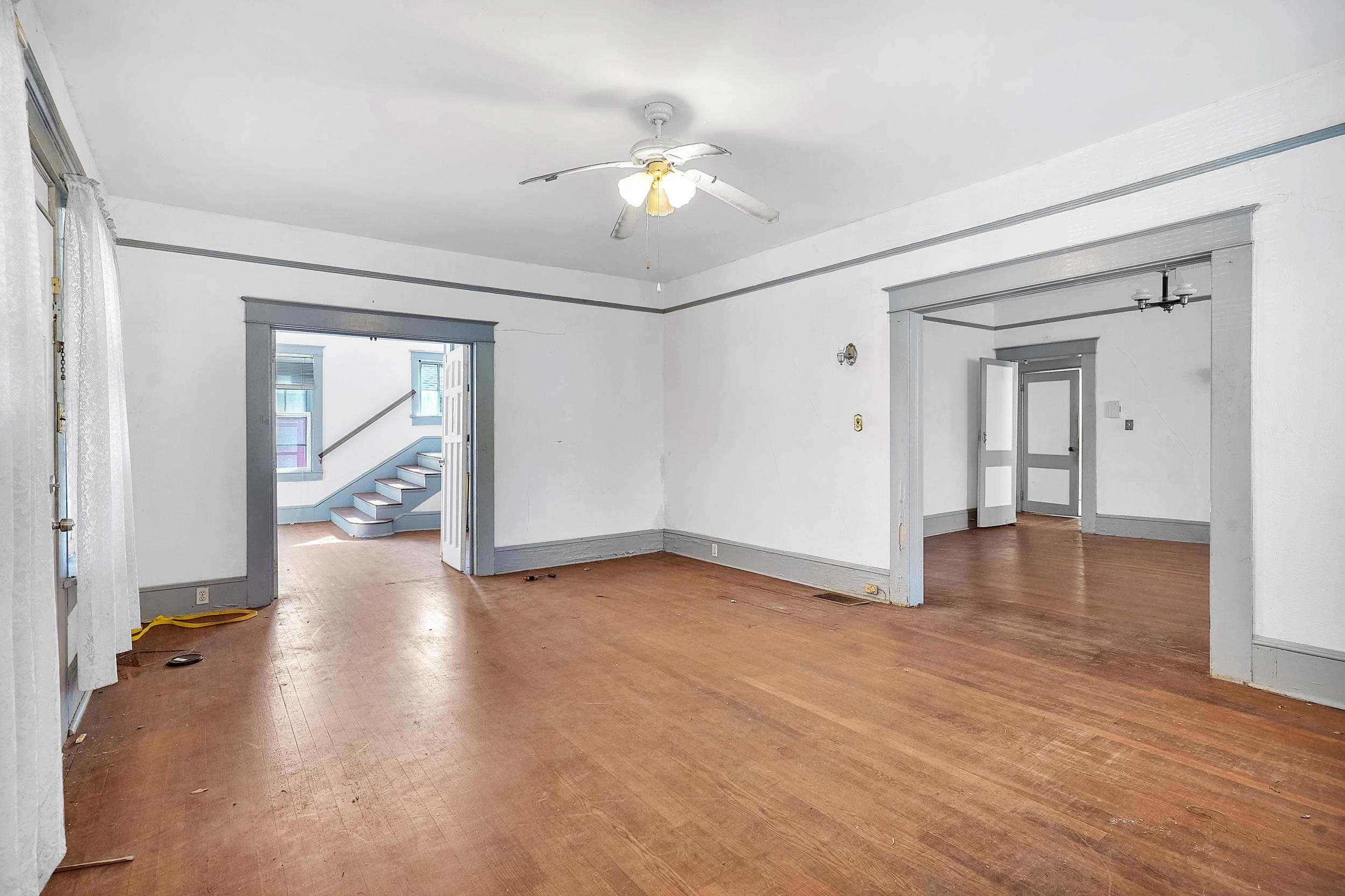 Image 11 of 41 For 134 Washington St