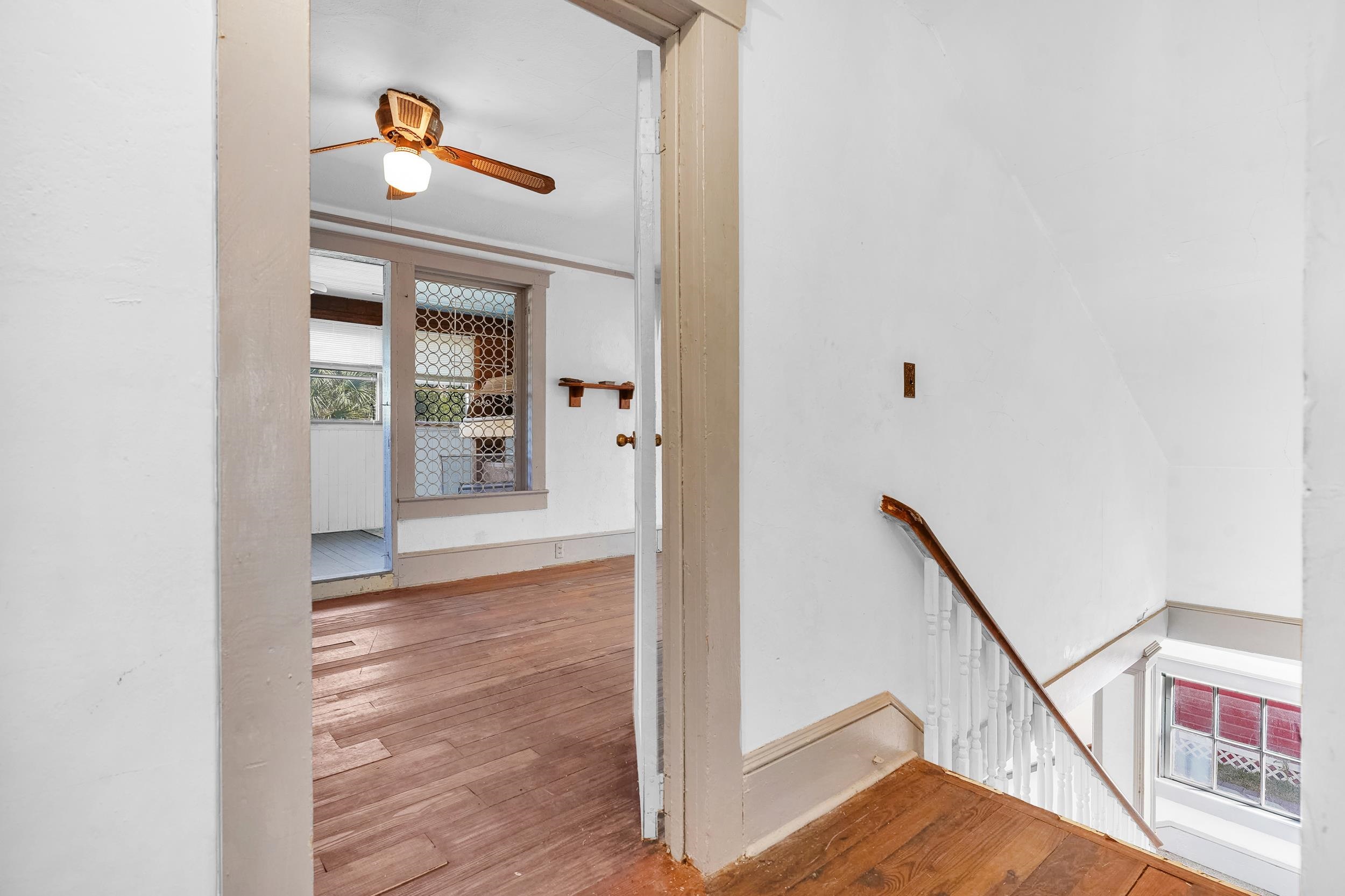 Image 20 of 41 For 134 Washington St