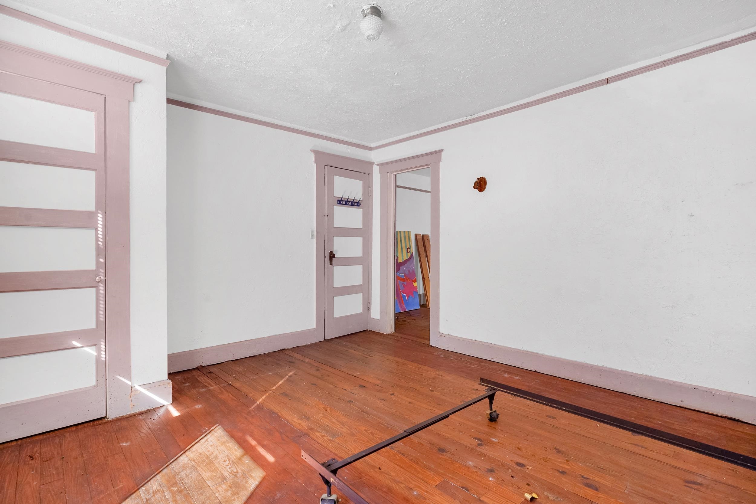 Image 34 of 41 For 134 Washington St