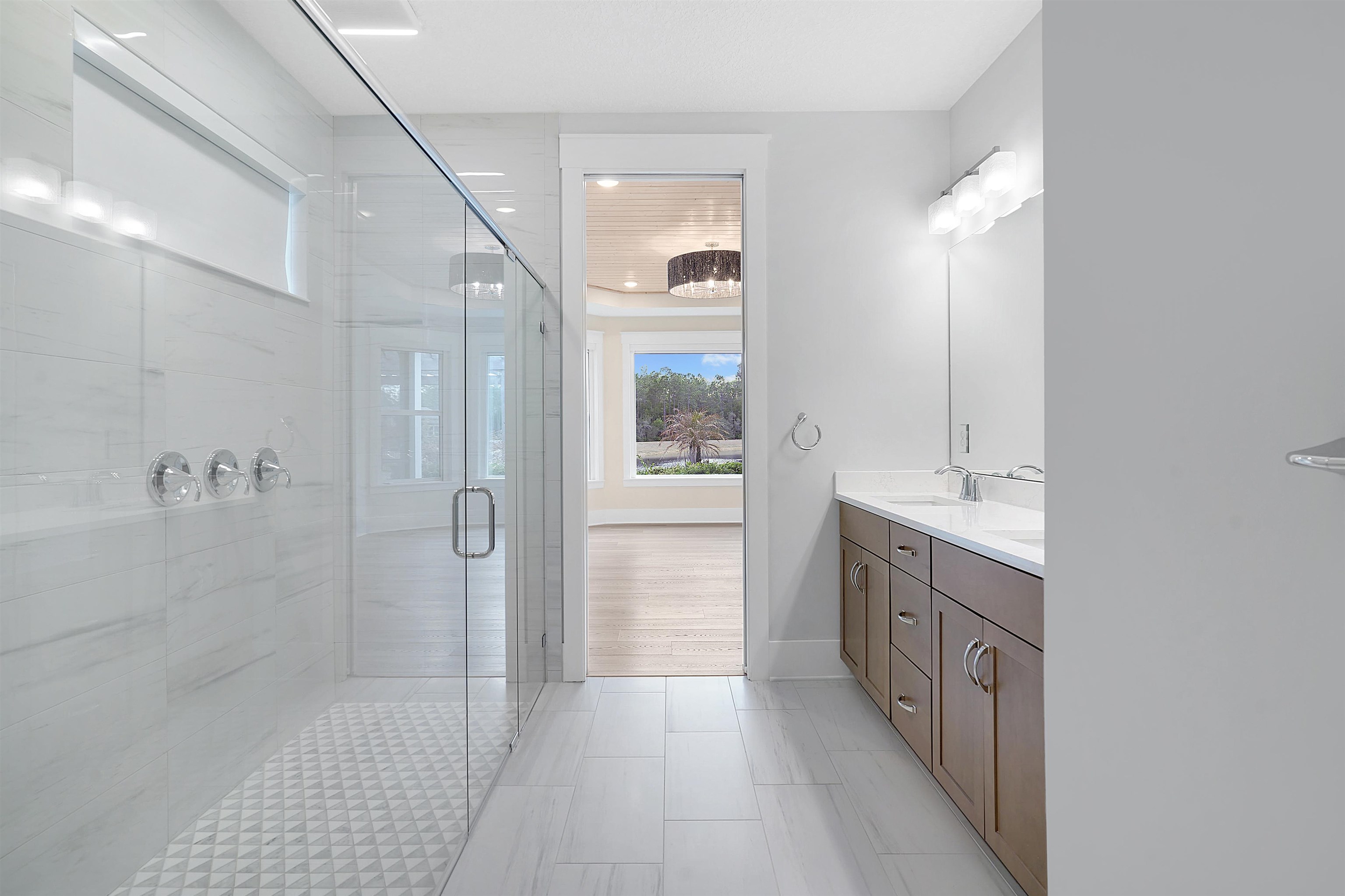 Image 21 of 57 For 46 Settlers Landing Dr