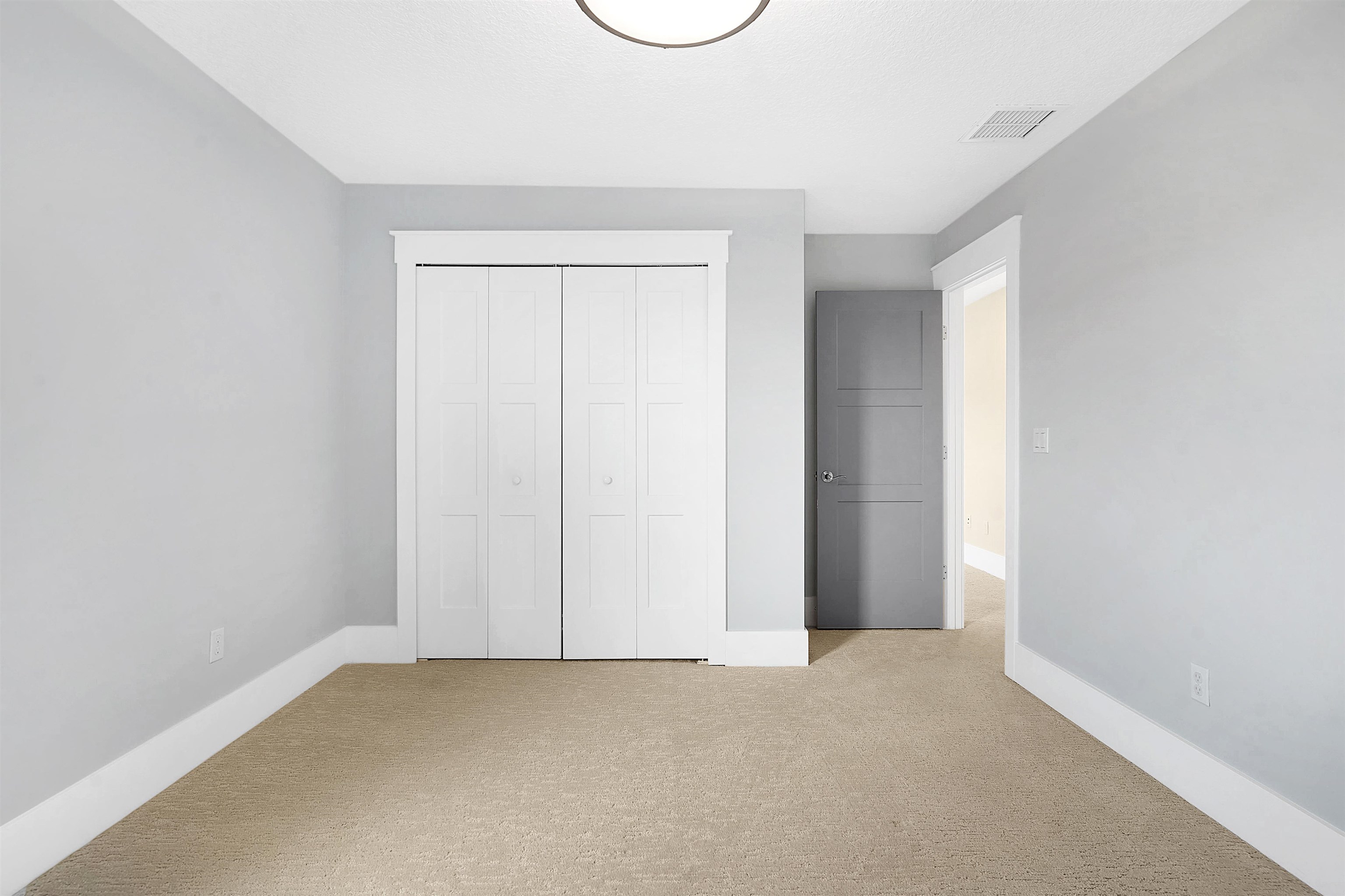 Image 27 of 57 For 46 Settlers Landing Dr