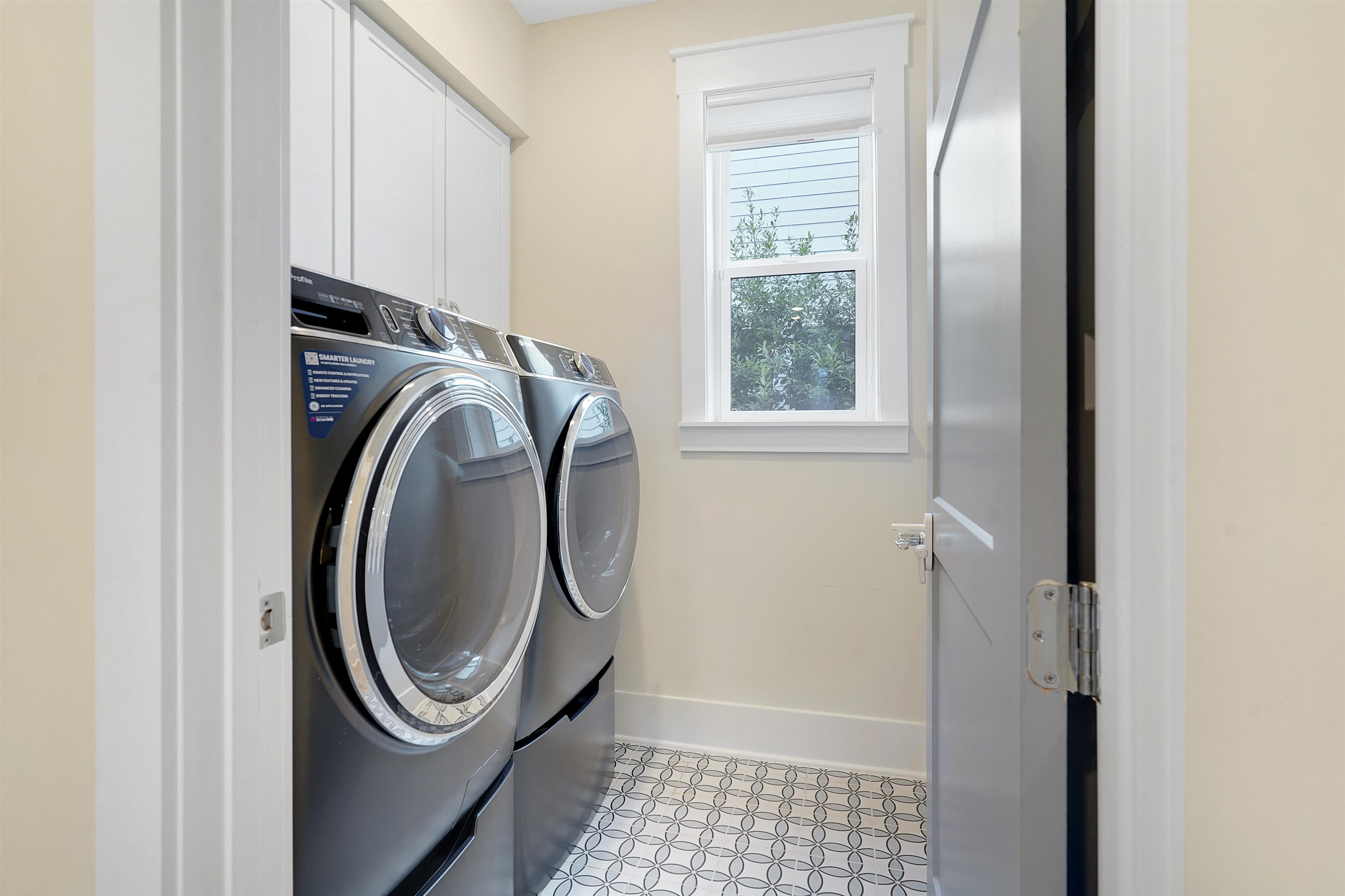 Image 34 of 57 For 46 Settlers Landing Dr