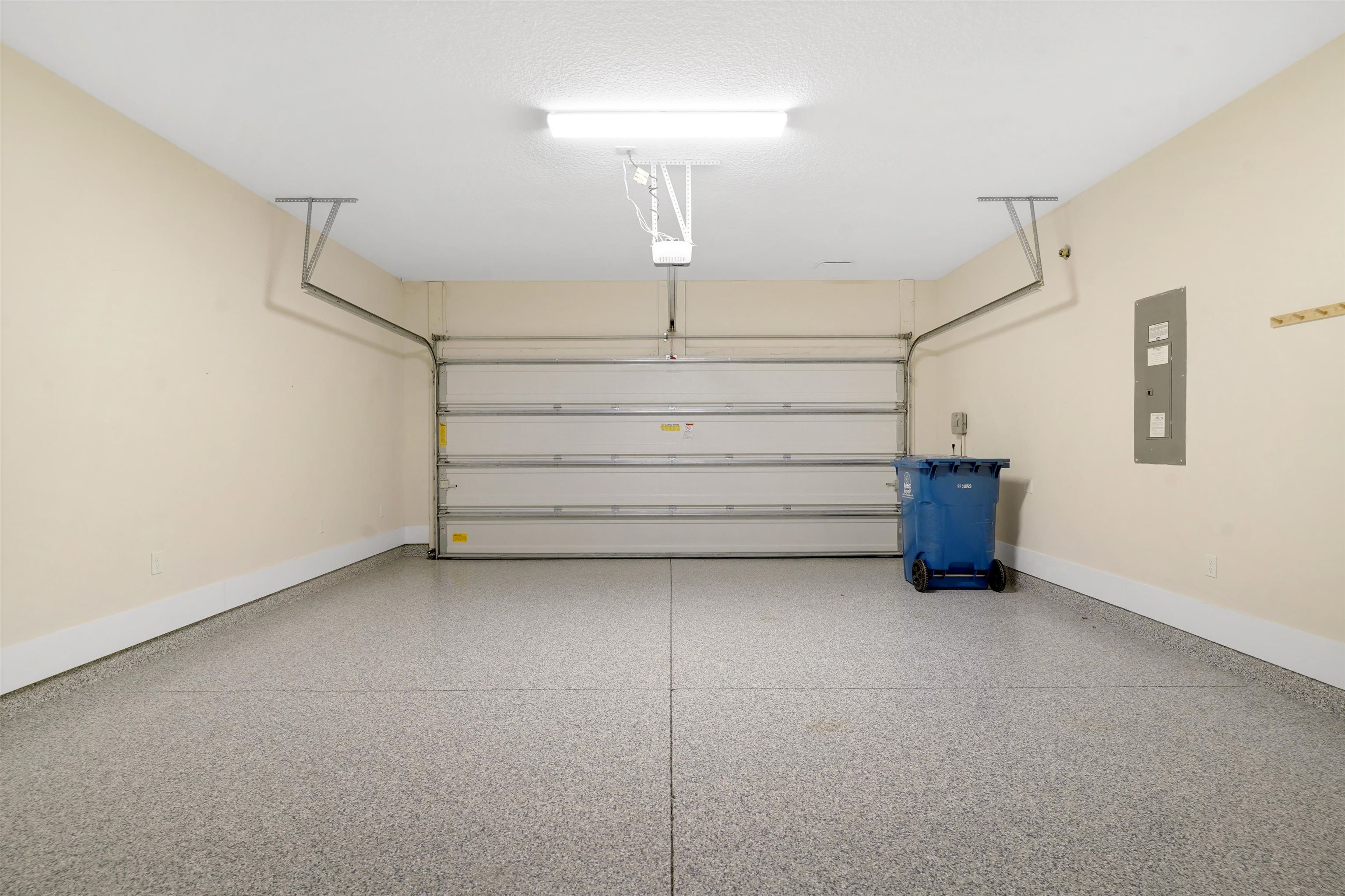 Image 36 of 57 For 46 Settlers Landing Dr