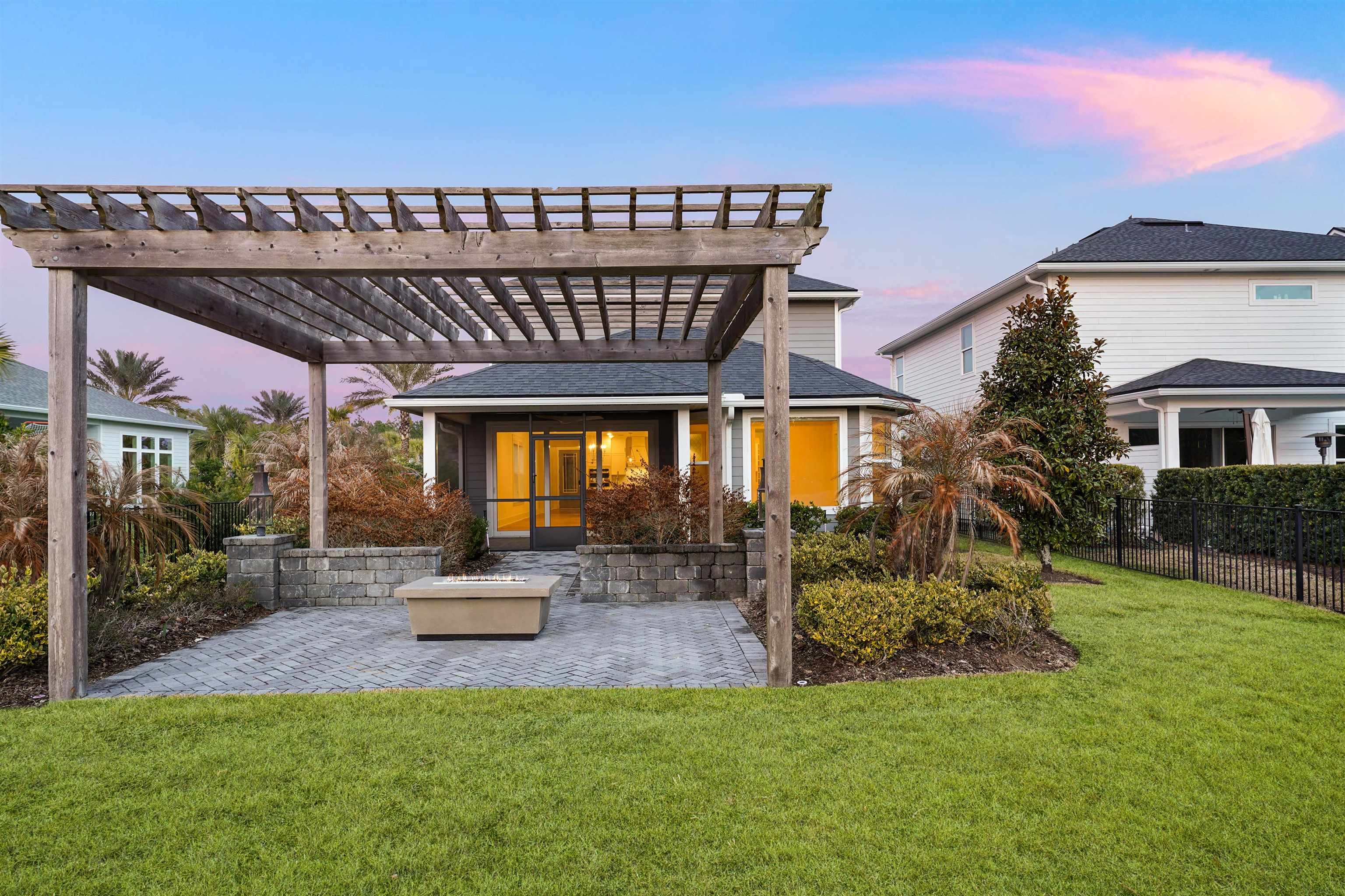 Image 40 of 57 For 46 Settlers Landing Dr