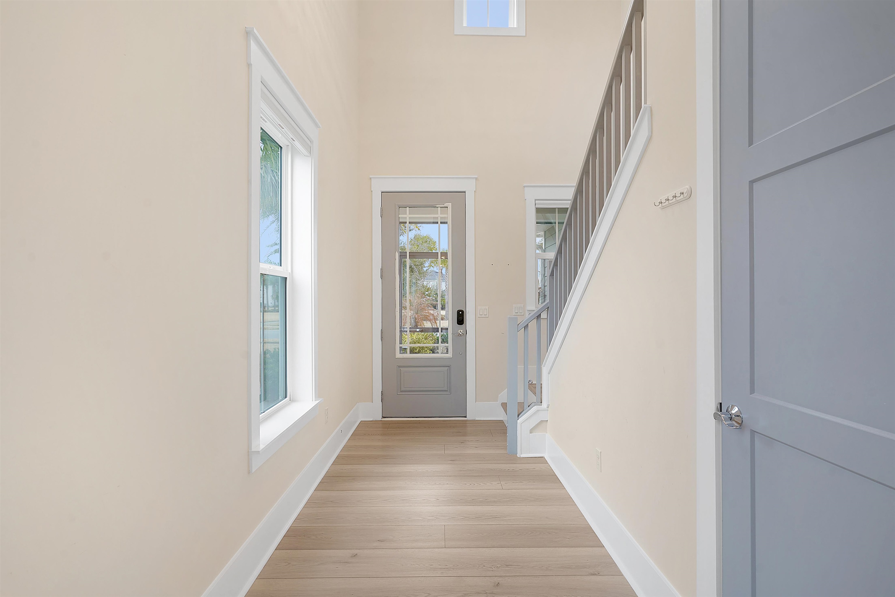 Image 9 of 57 For 46 Settlers Landing Dr