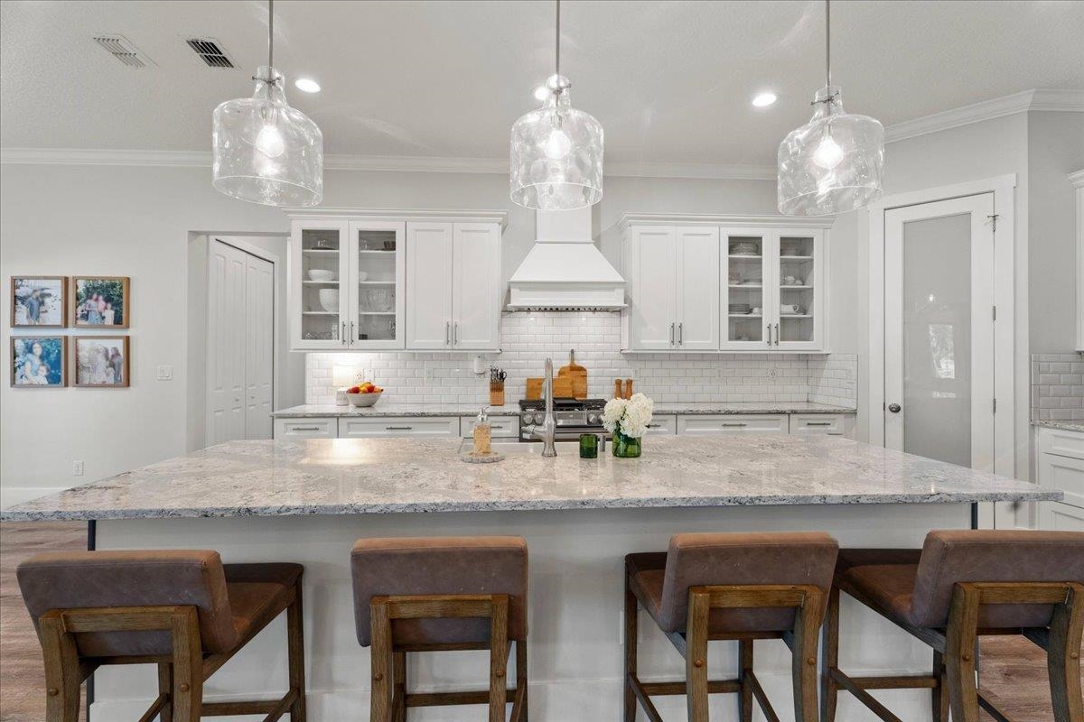 Image 16 of 92 For 47 Cannondale Ln