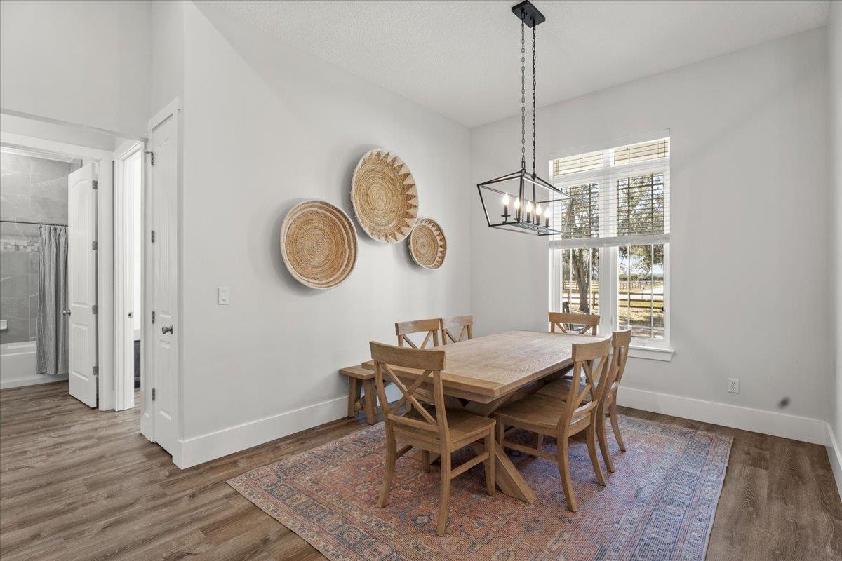 Image 22 of 92 For 47 Cannondale Ln