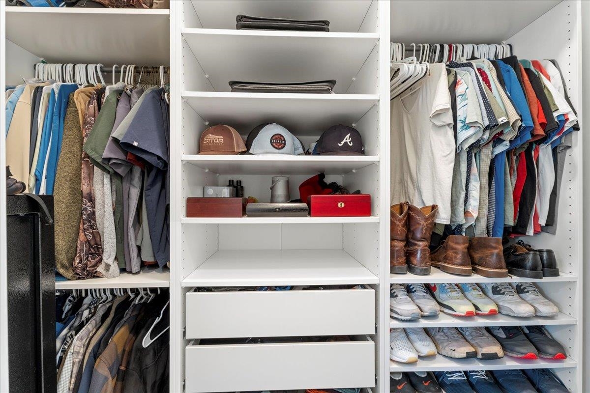 Image 26 of 92 For 47 Cannondale Ln