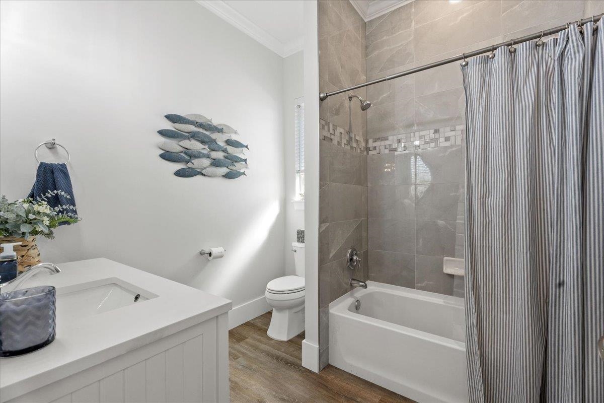 Image 34 of 92 For 47 Cannondale Ln