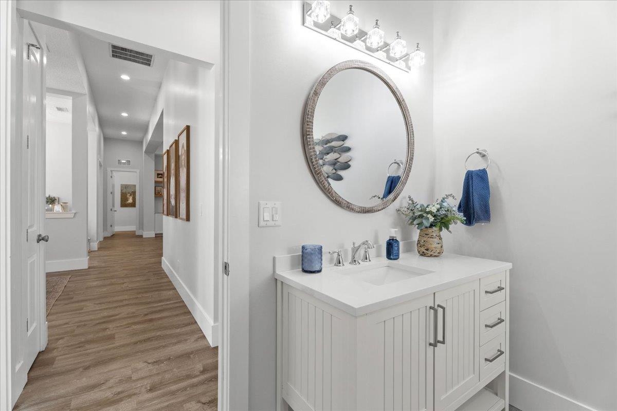 Image 35 of 92 For 47 Cannondale Ln