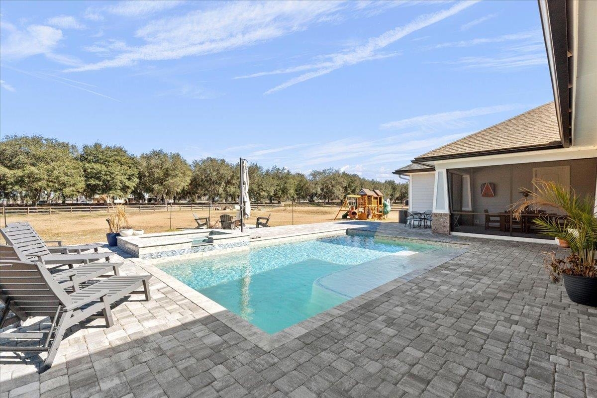 Image 52 of 92 For 47 Cannondale Ln