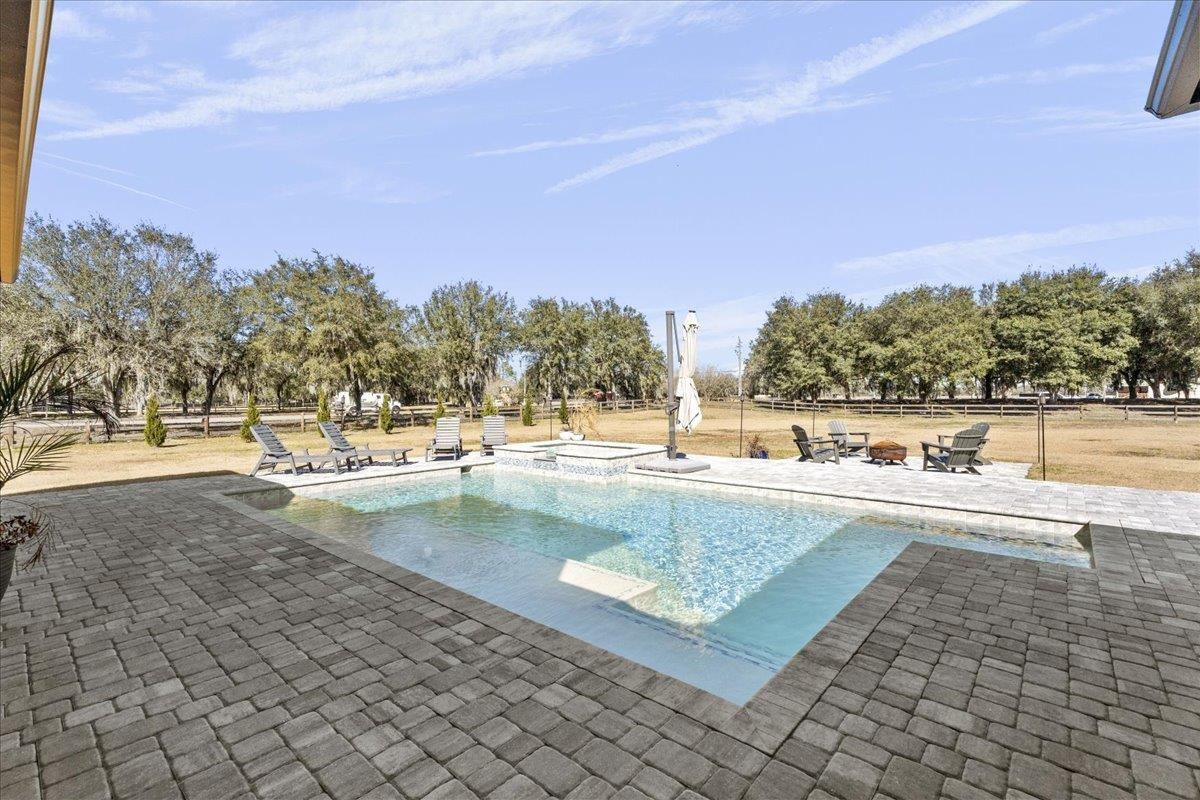 Image 54 of 92 For 47 Cannondale Ln