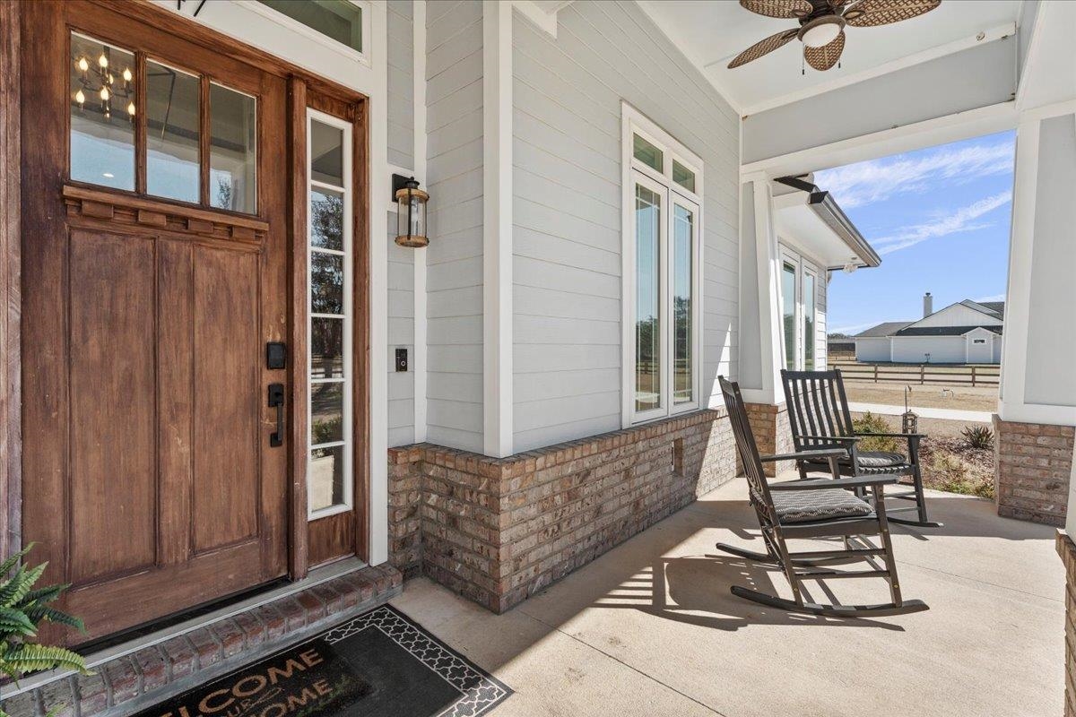 Image 7 of 92 For 47 Cannondale Ln