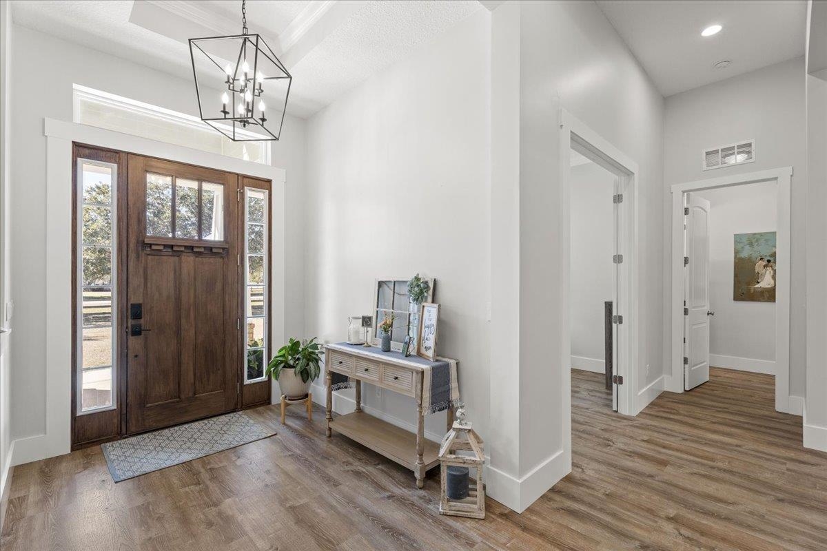 Image 9 of 92 For 47 Cannondale Ln