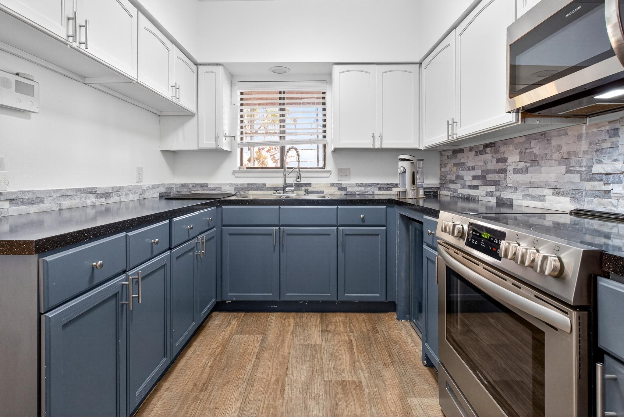 Image 3 of 46 For 2305 Wood Hill Pl  2305