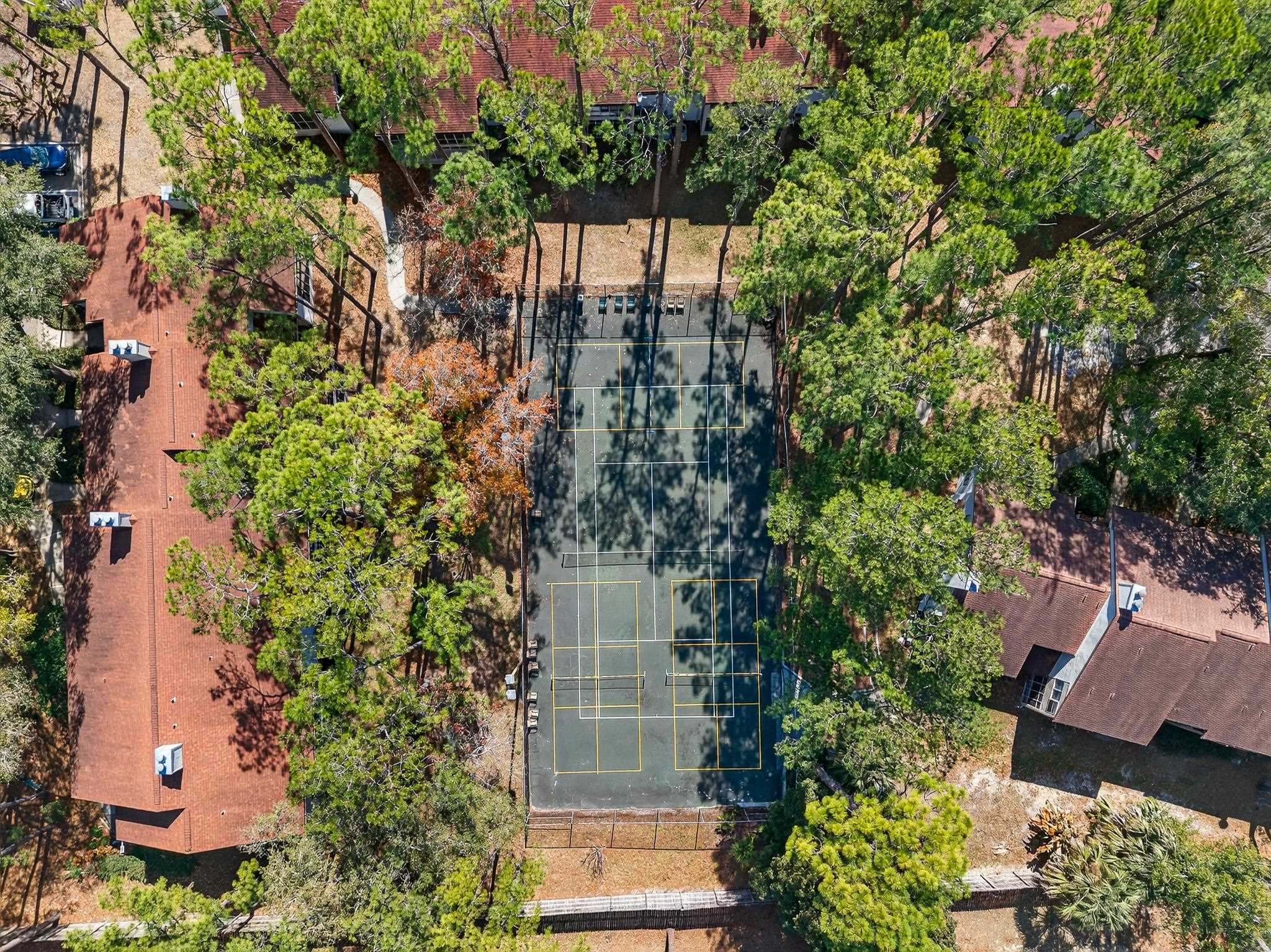 Image 36 of 46 For 2305 Wood Hill Pl  2305