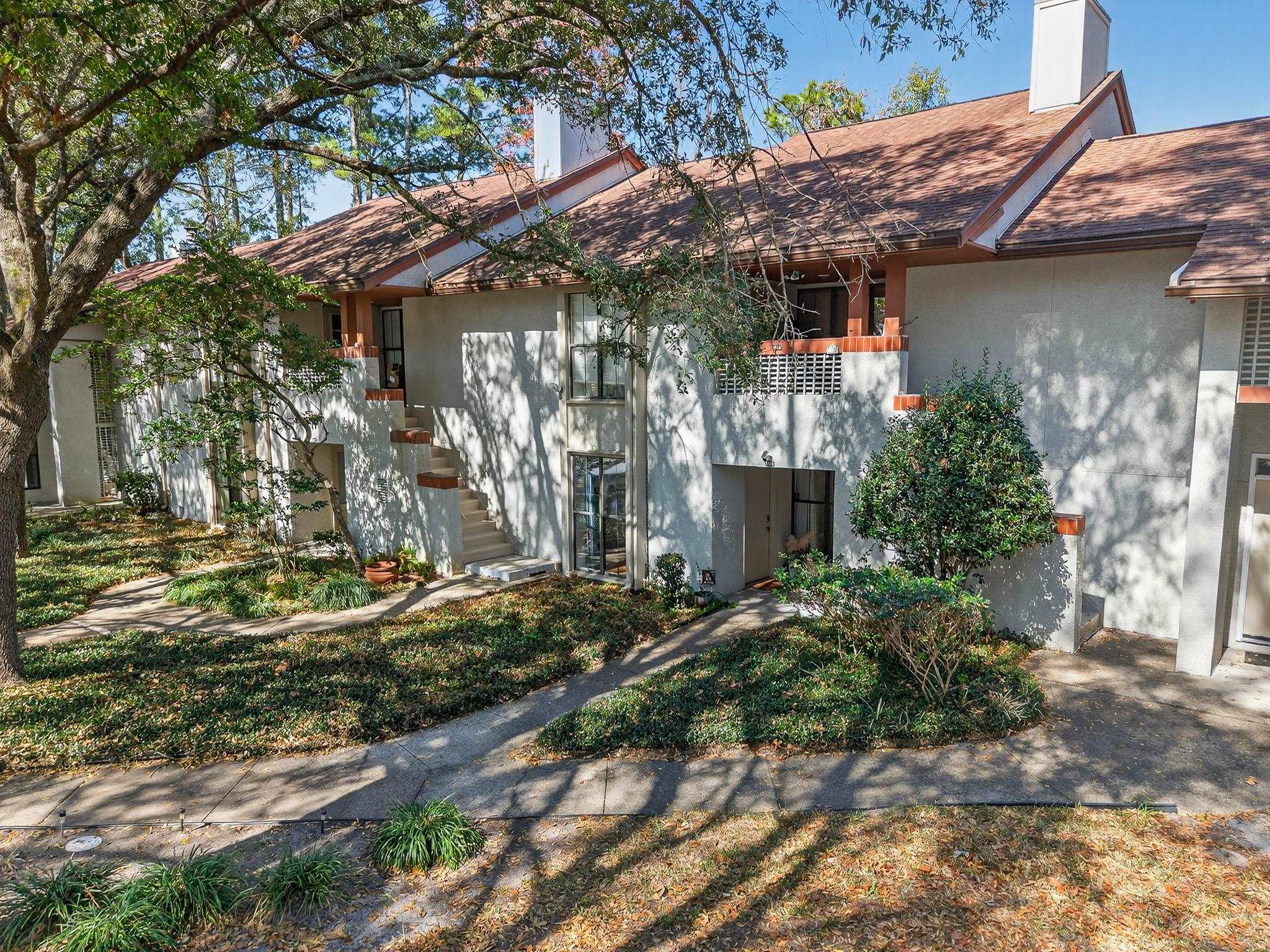 Image 43 of 46 For 2305 Wood Hill Pl  2305