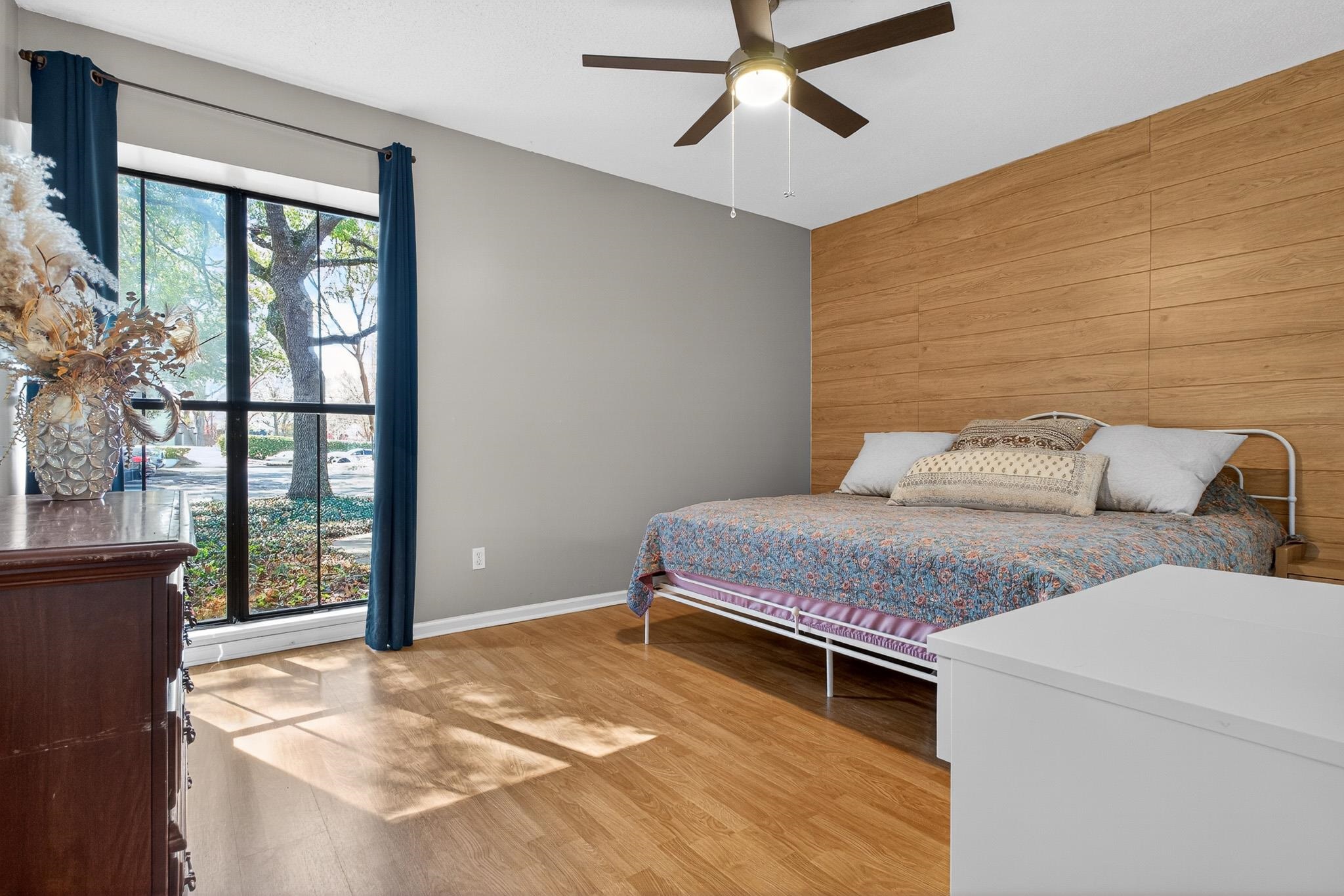 Image 5 of 46 For 2305 Wood Hill Pl  2305