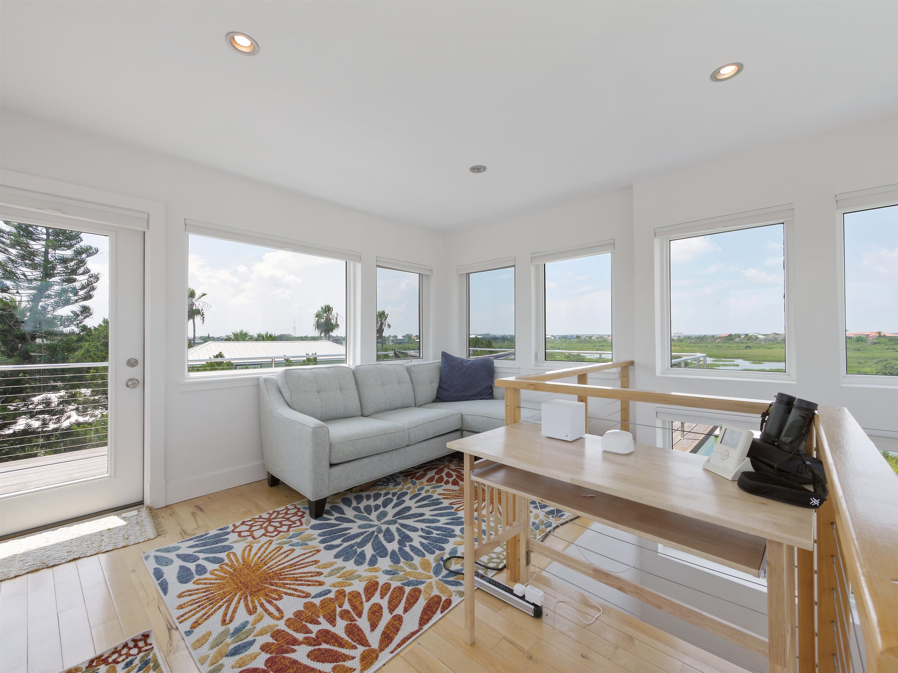 Image 35 of 62 For 205 Coquina Ave