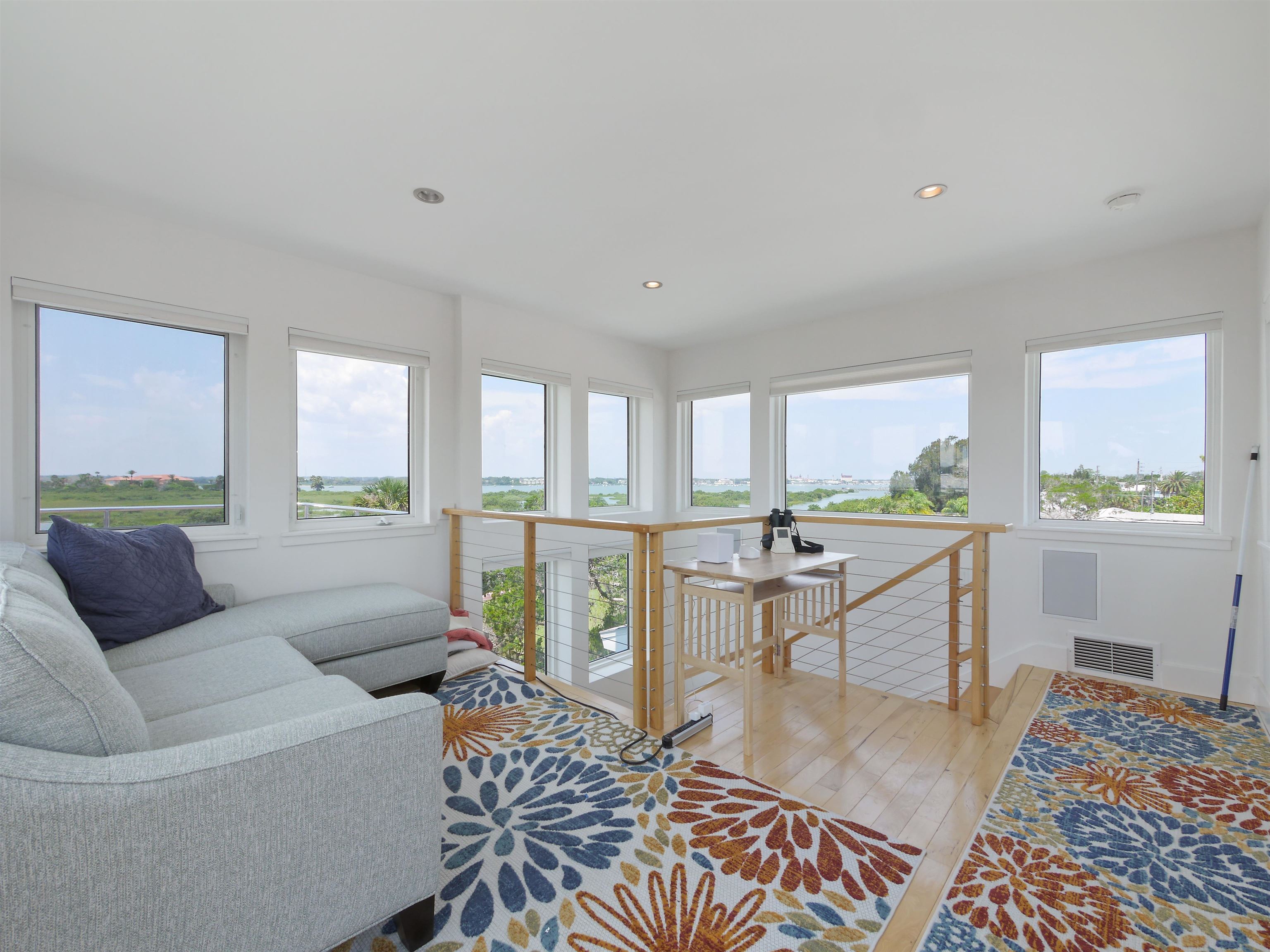 Image 36 of 62 For 205 Coquina Ave